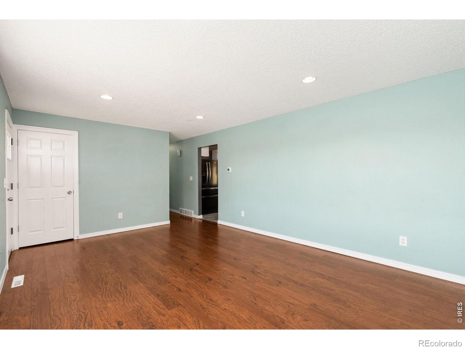 MLS Image #5 for 3411 n douglas avenue,loveland, Colorado