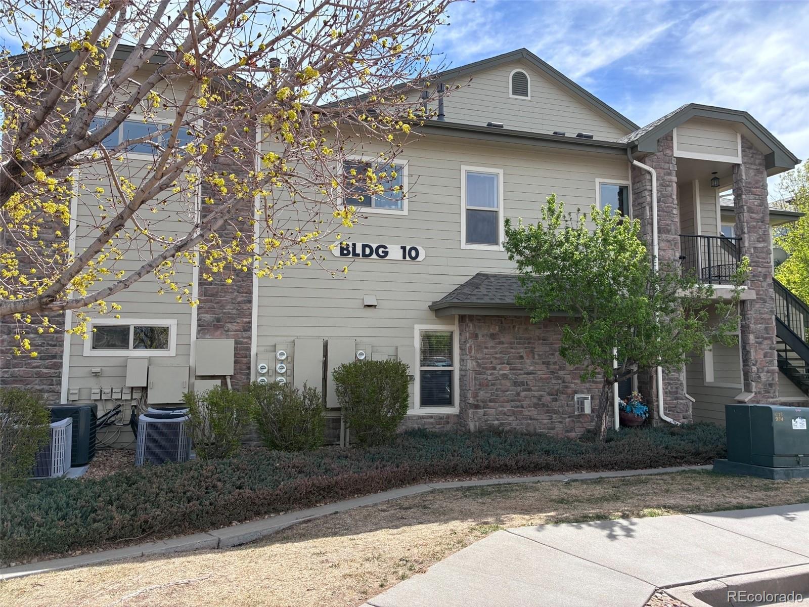 MLS Image #2 for 5800  tower road,denver, Colorado