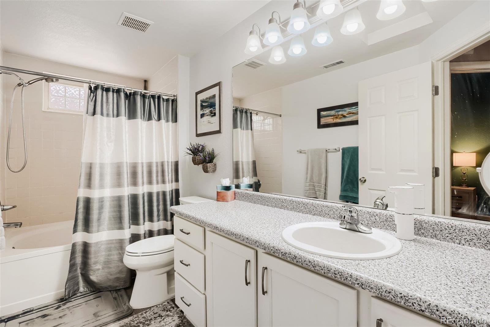 MLS Image #21 for 5800  tower road,denver, Colorado