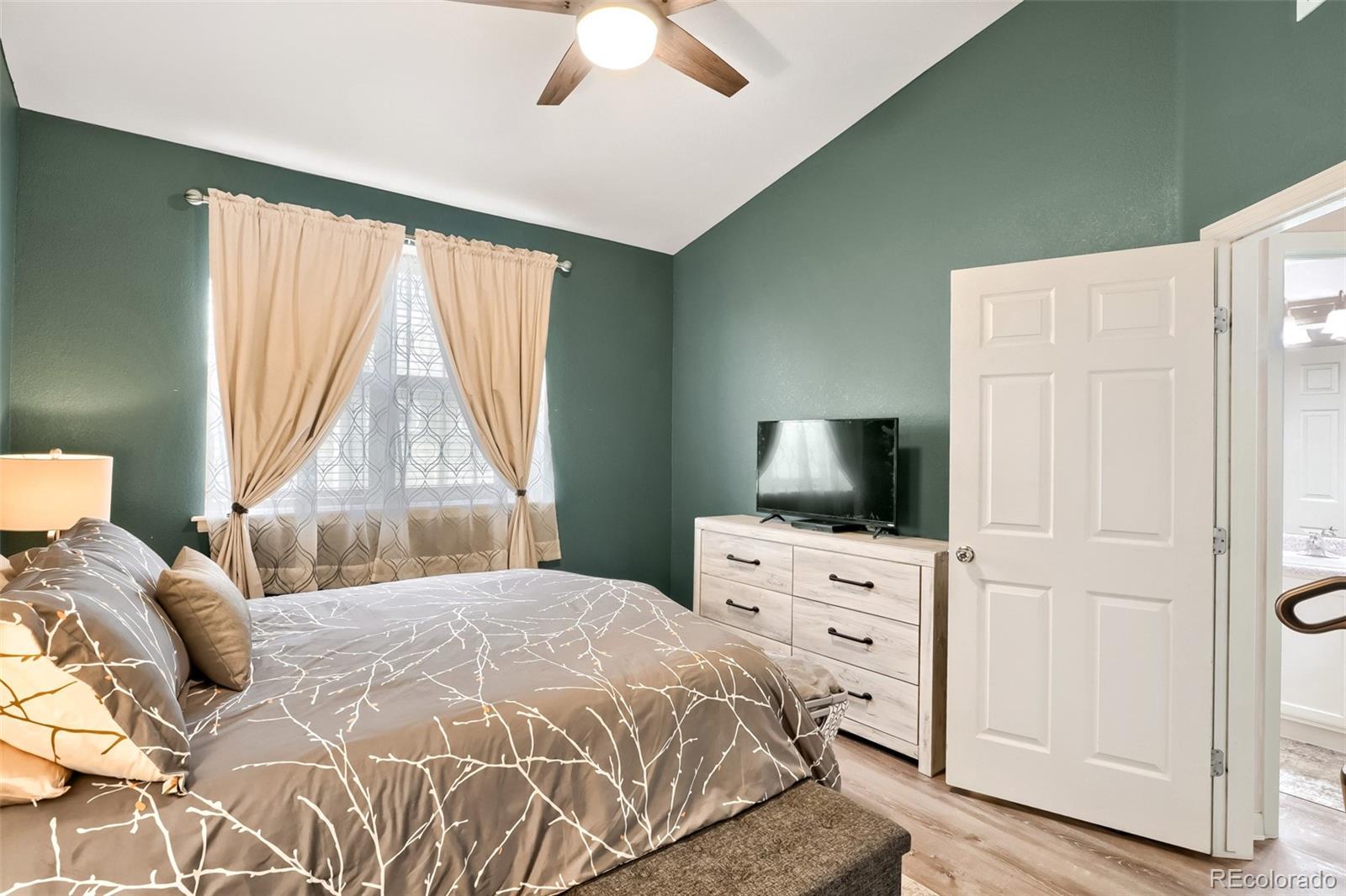MLS Image #26 for 5800  tower road,denver, Colorado