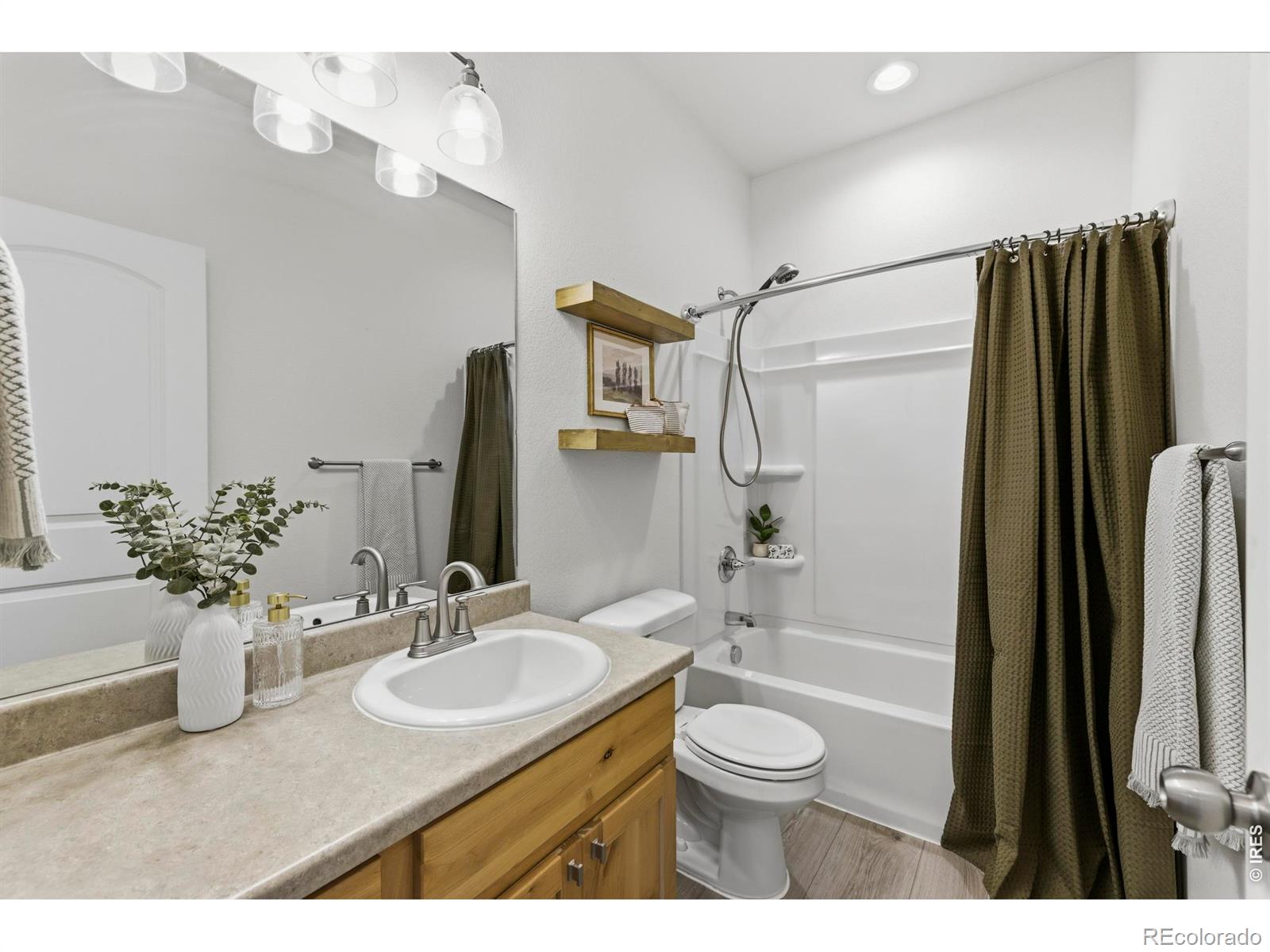 MLS Image #19 for 748  dakota way,windsor, Colorado