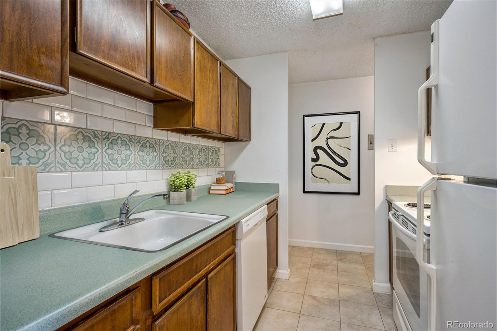 MLS Image #1 for 4800 e hale parkway 504n,denver, Colorado