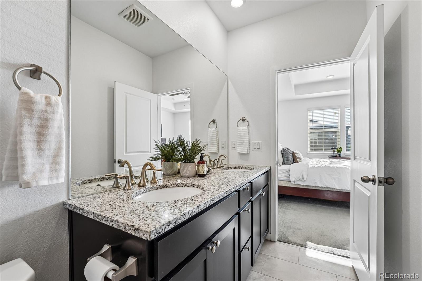 MLS Image #17 for 2092 s upham way,denver, Colorado