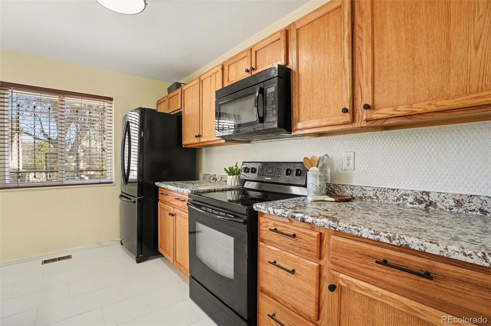 MLS Image #7 for 2645  prescott circle,colorado springs, Colorado