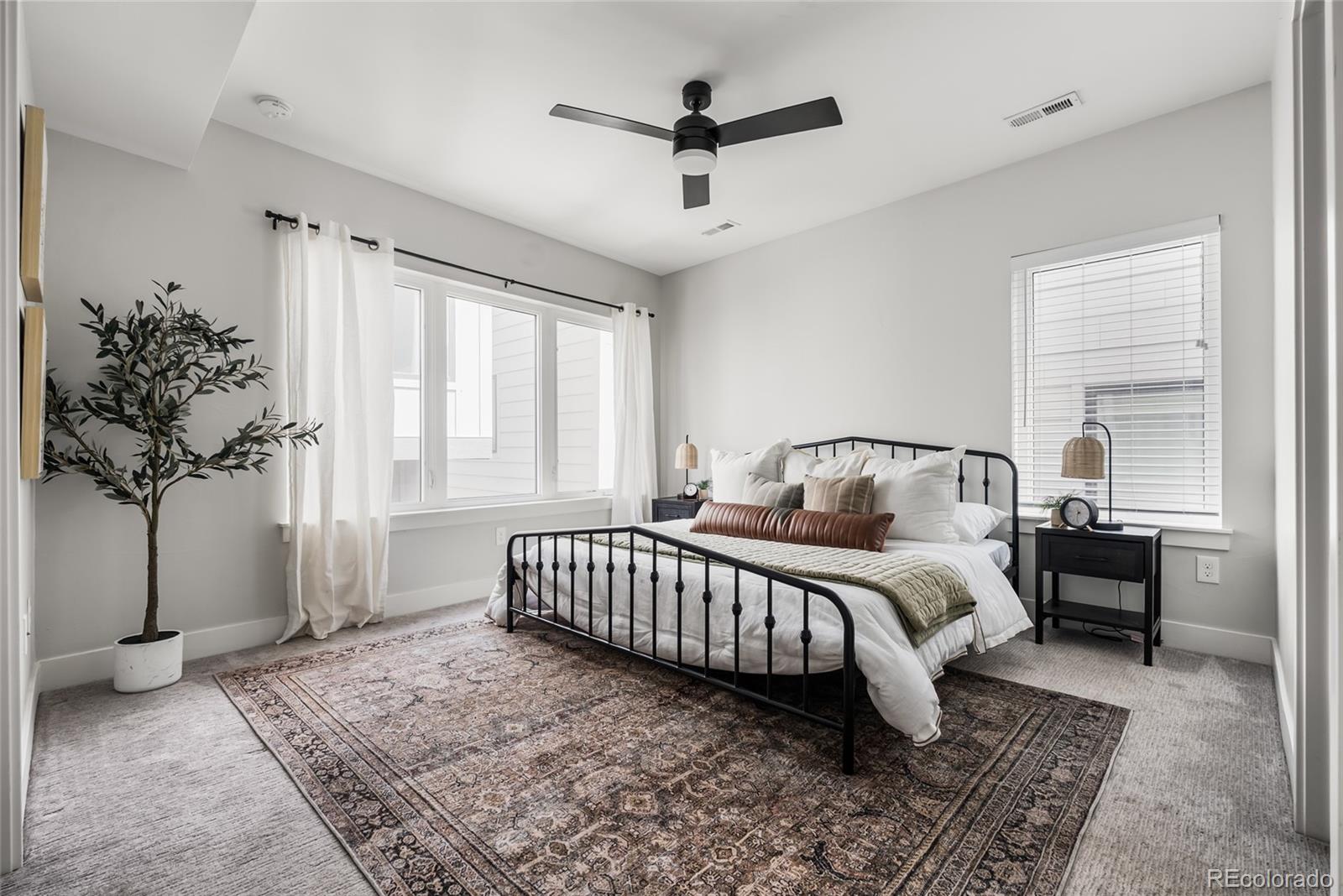 MLS Image #11 for 1242  newton street,denver, Colorado