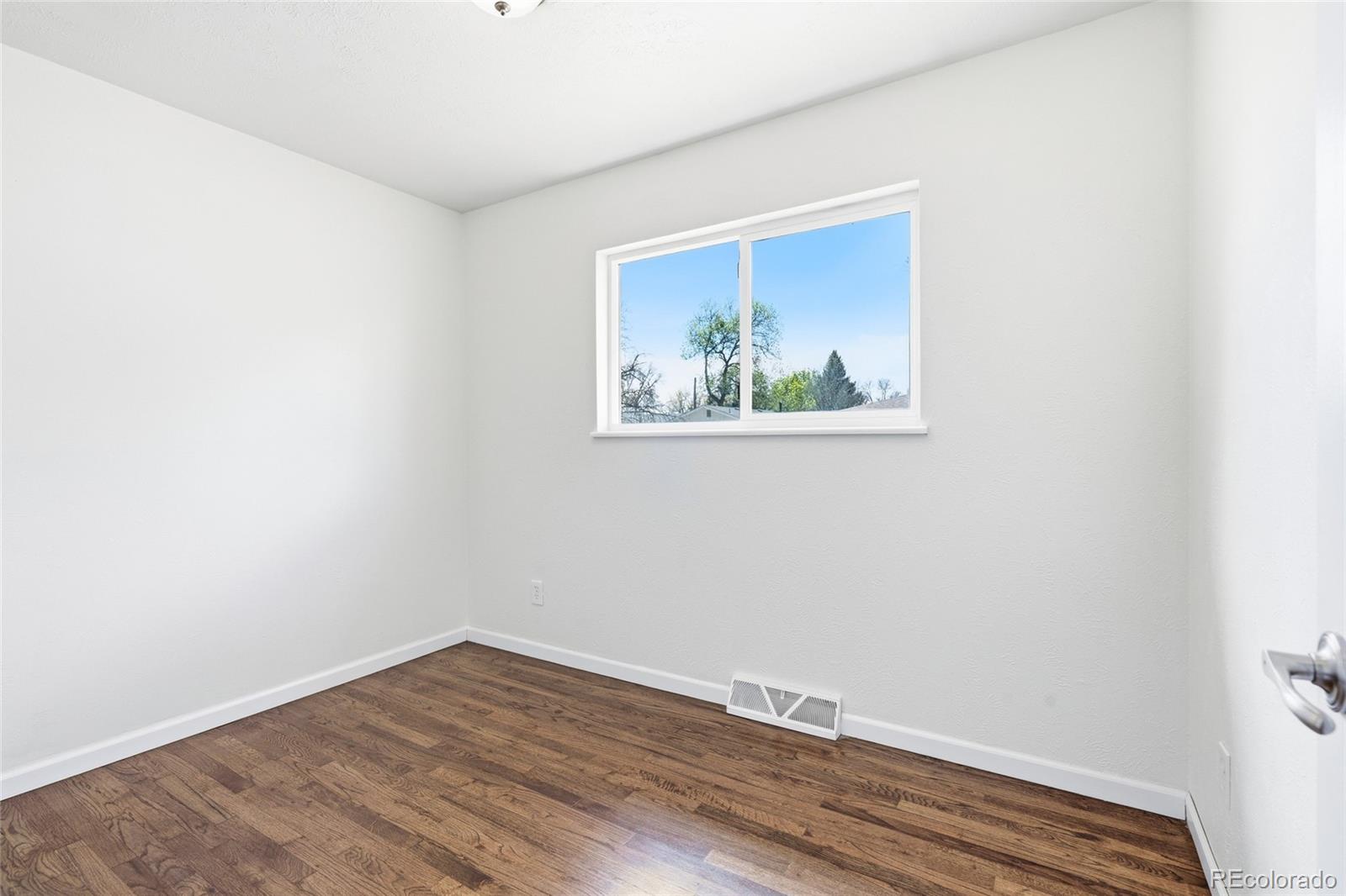 MLS Image #19 for 1618  centennial drive,longmont, Colorado