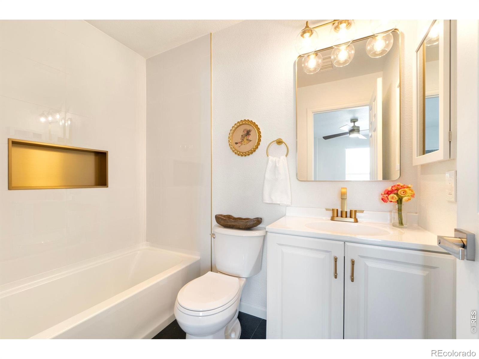 MLS Image #14 for 5761  ceylon street ,denver, Colorado