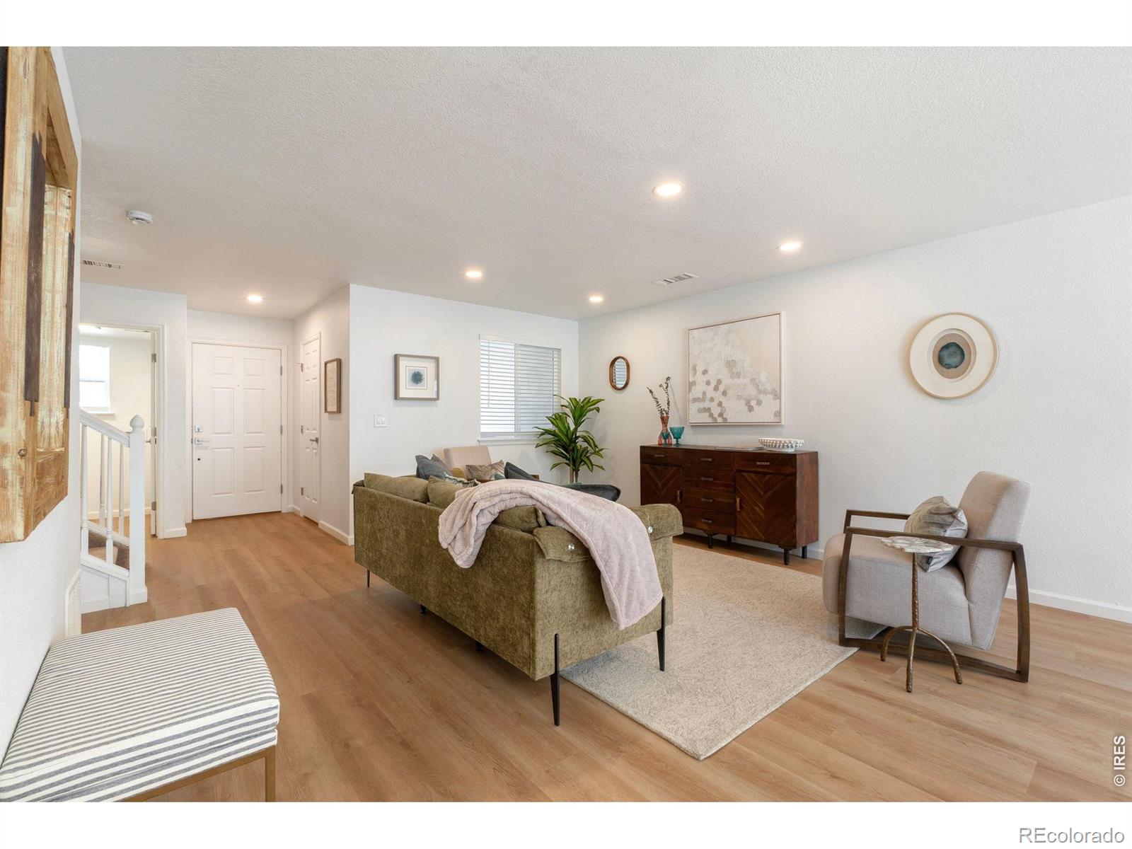 MLS Image #2 for 5761  ceylon street ,denver, Colorado