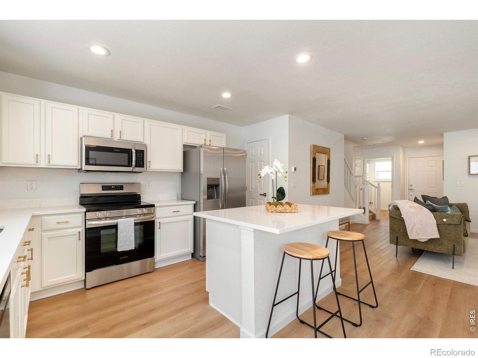 MLS Image #6 for 5761  ceylon street ,denver, Colorado