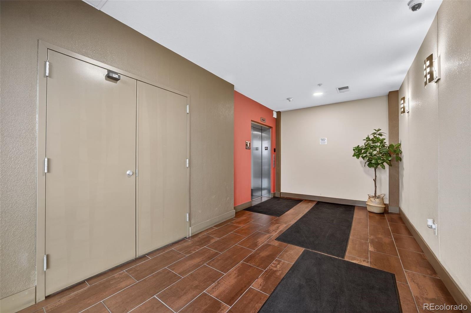 MLS Image #36 for 10111  inverness main street 302,englewood, Colorado