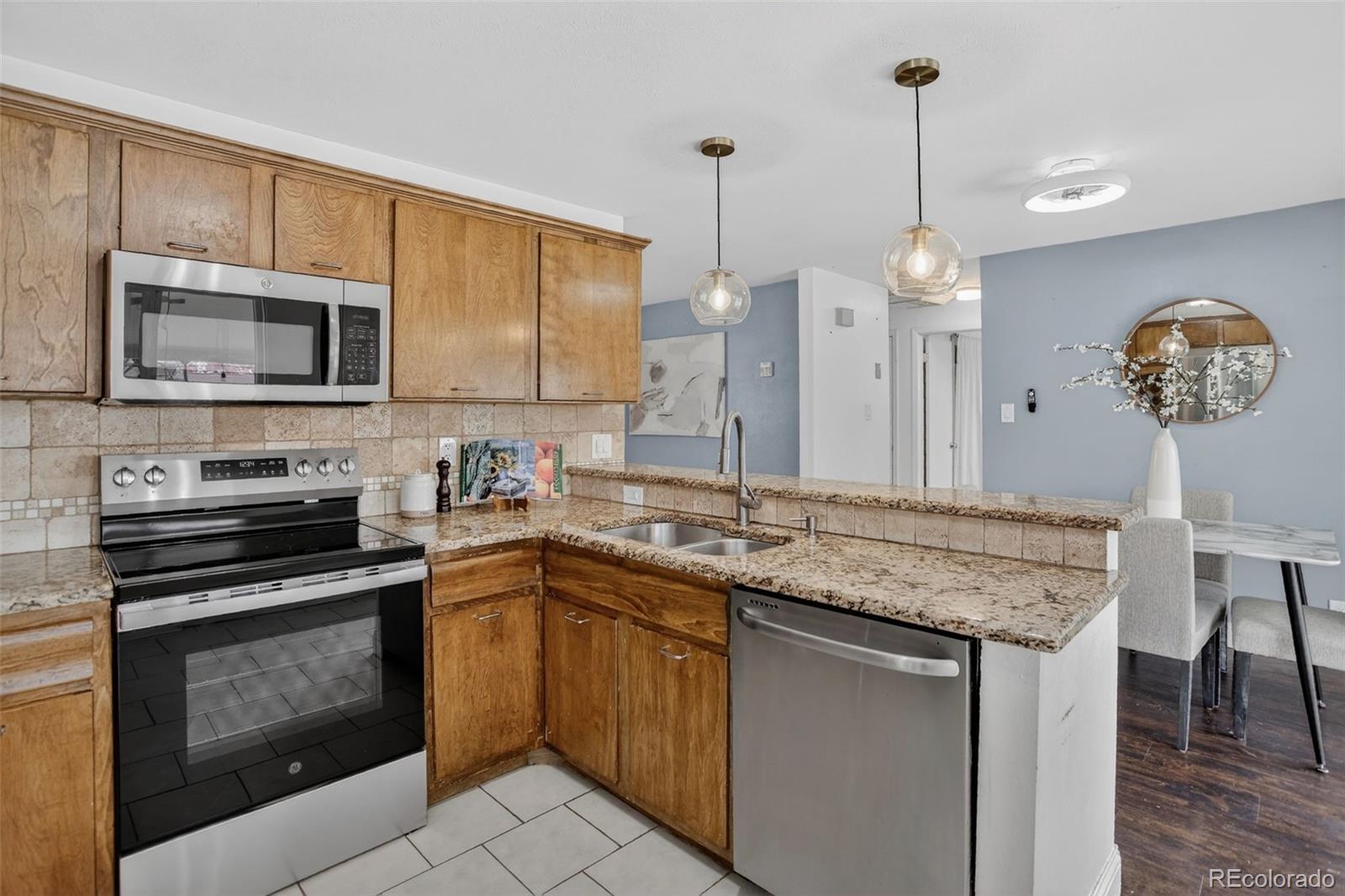MLS Image #13 for 1616 s balsam court,lakewood, Colorado