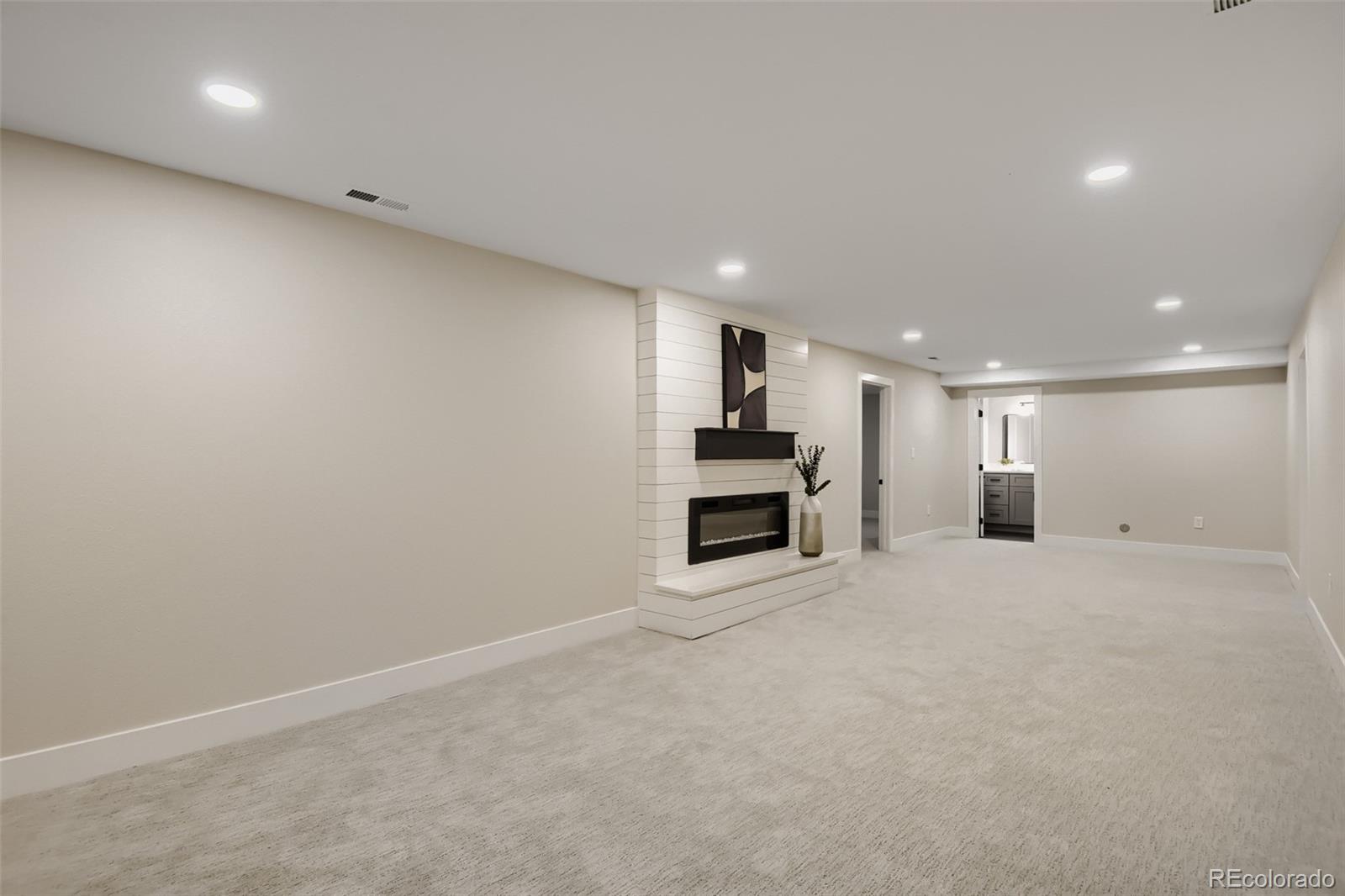 MLS Image #20 for 3158 s dayton court,denver, Colorado