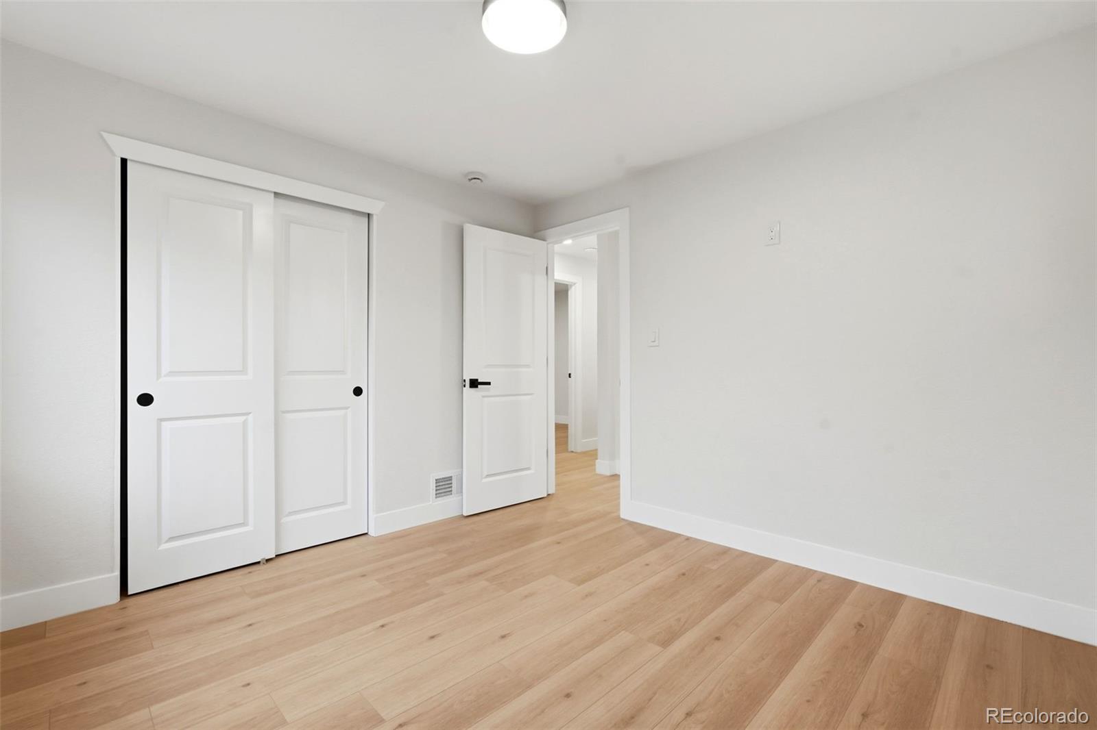 MLS Image #32 for 824 s quivas street,denver, Colorado
