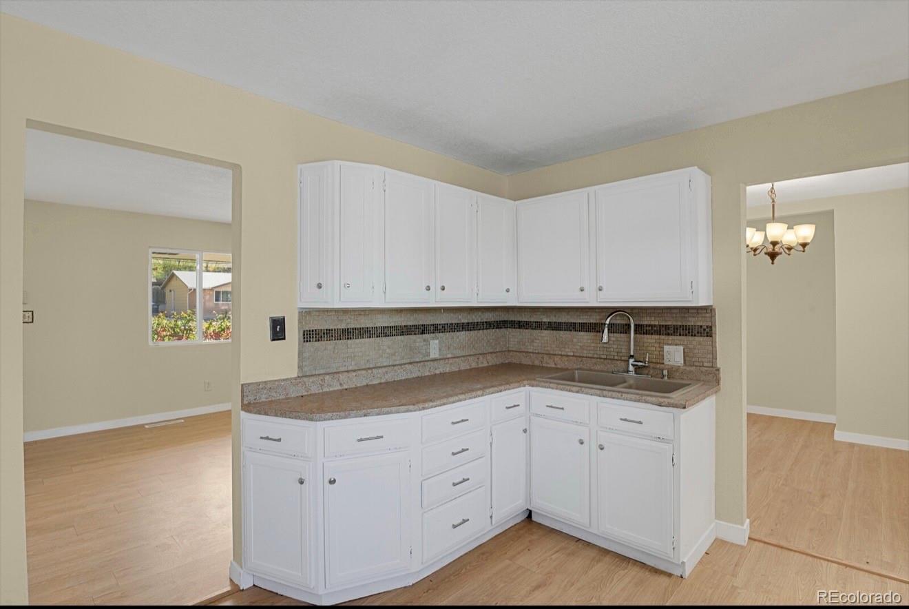 MLS Image #9 for 2306  carmel drive,colorado springs, Colorado