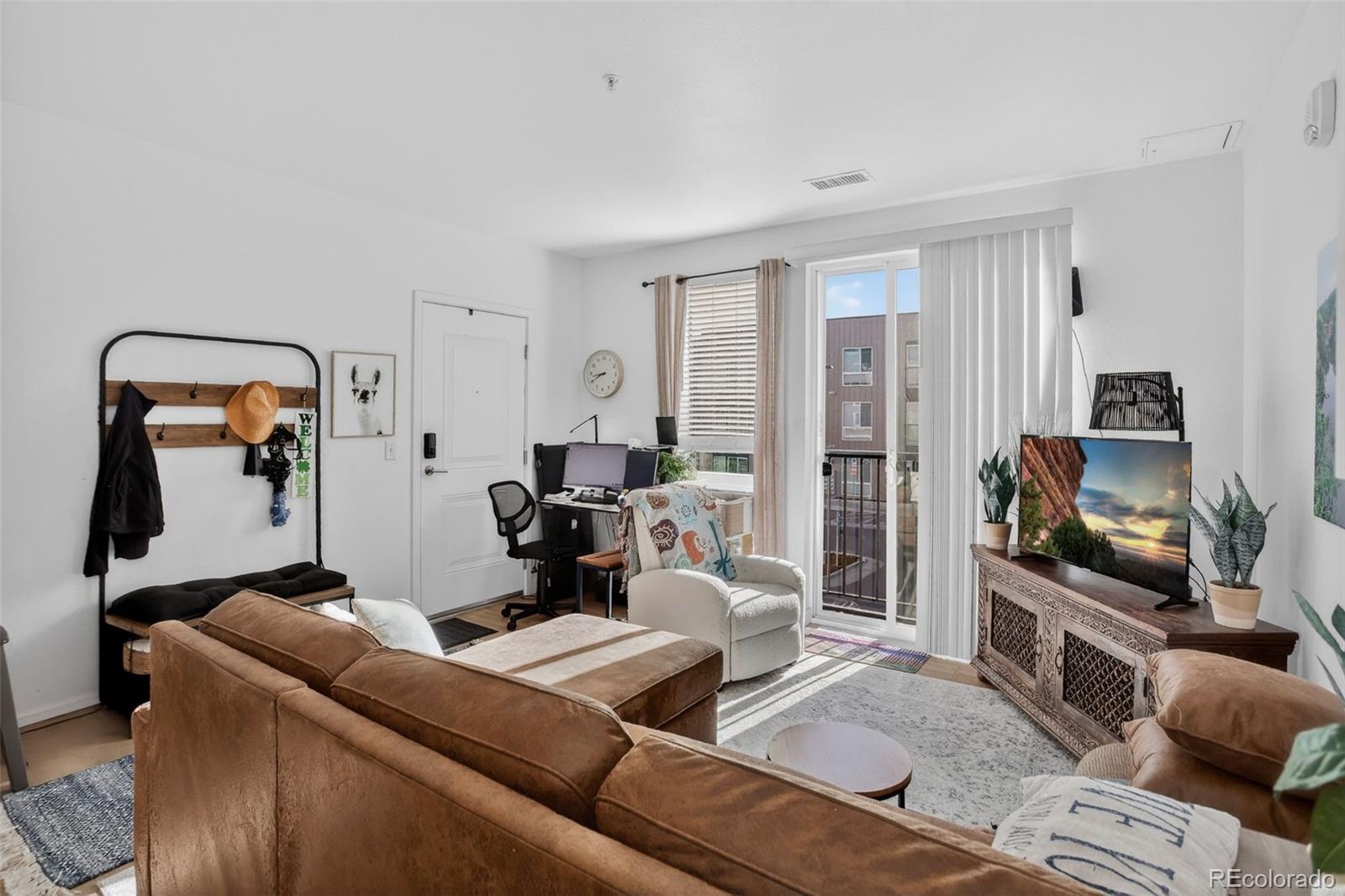 MLS Image #8 for 8475 e 36th avenue 221,denver, Colorado