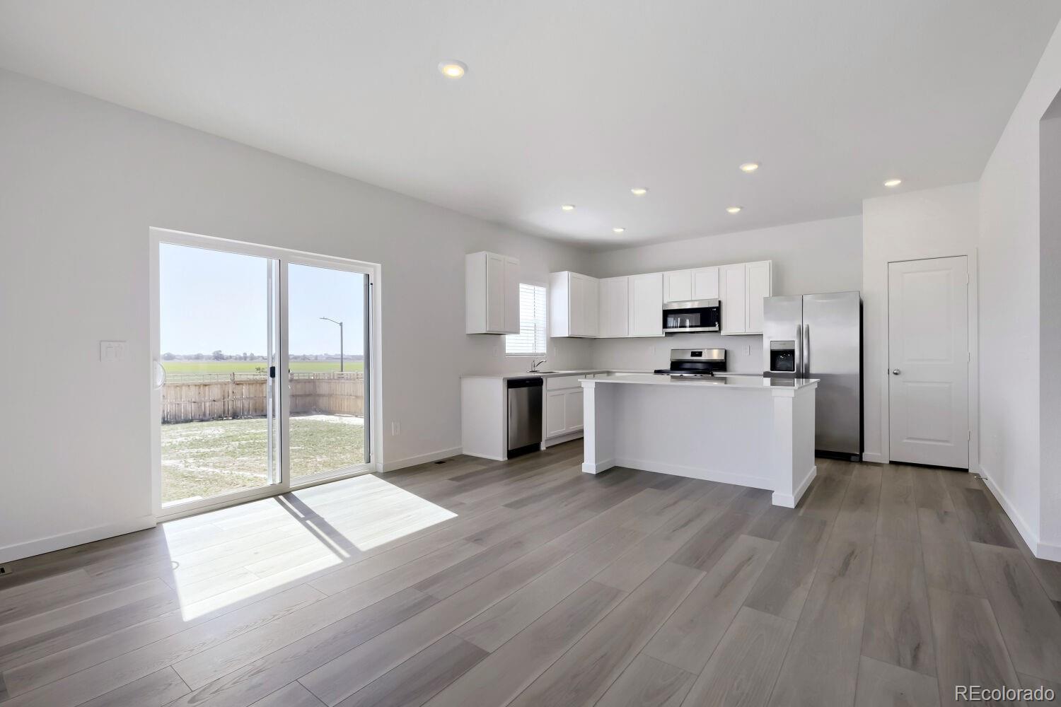MLS Image #3 for 197  mia lane,johnstown, Colorado