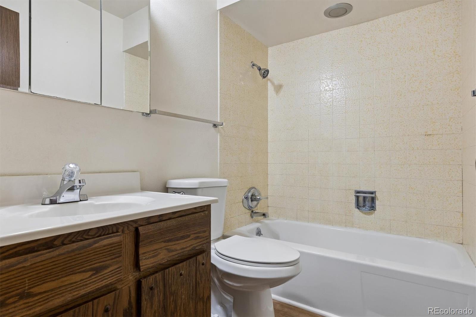 MLS Image #16 for 3783 s fenton way,denver, Colorado