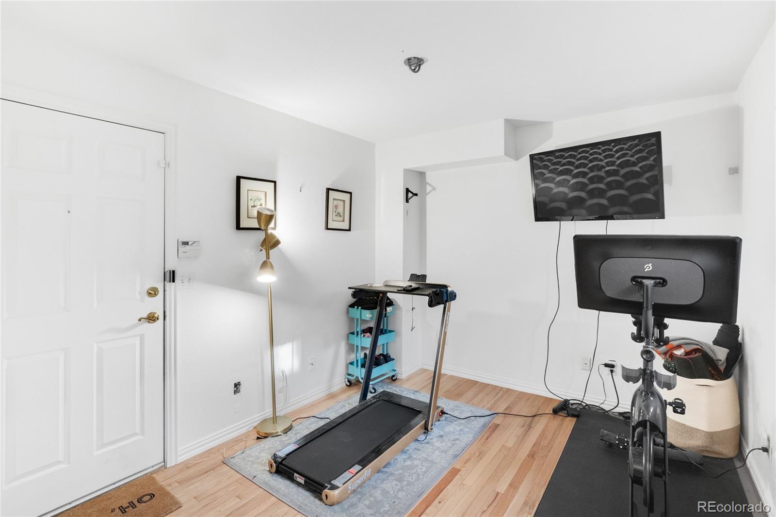 MLS Image #10 for 3725 e ellsworth avenue d,denver, Colorado