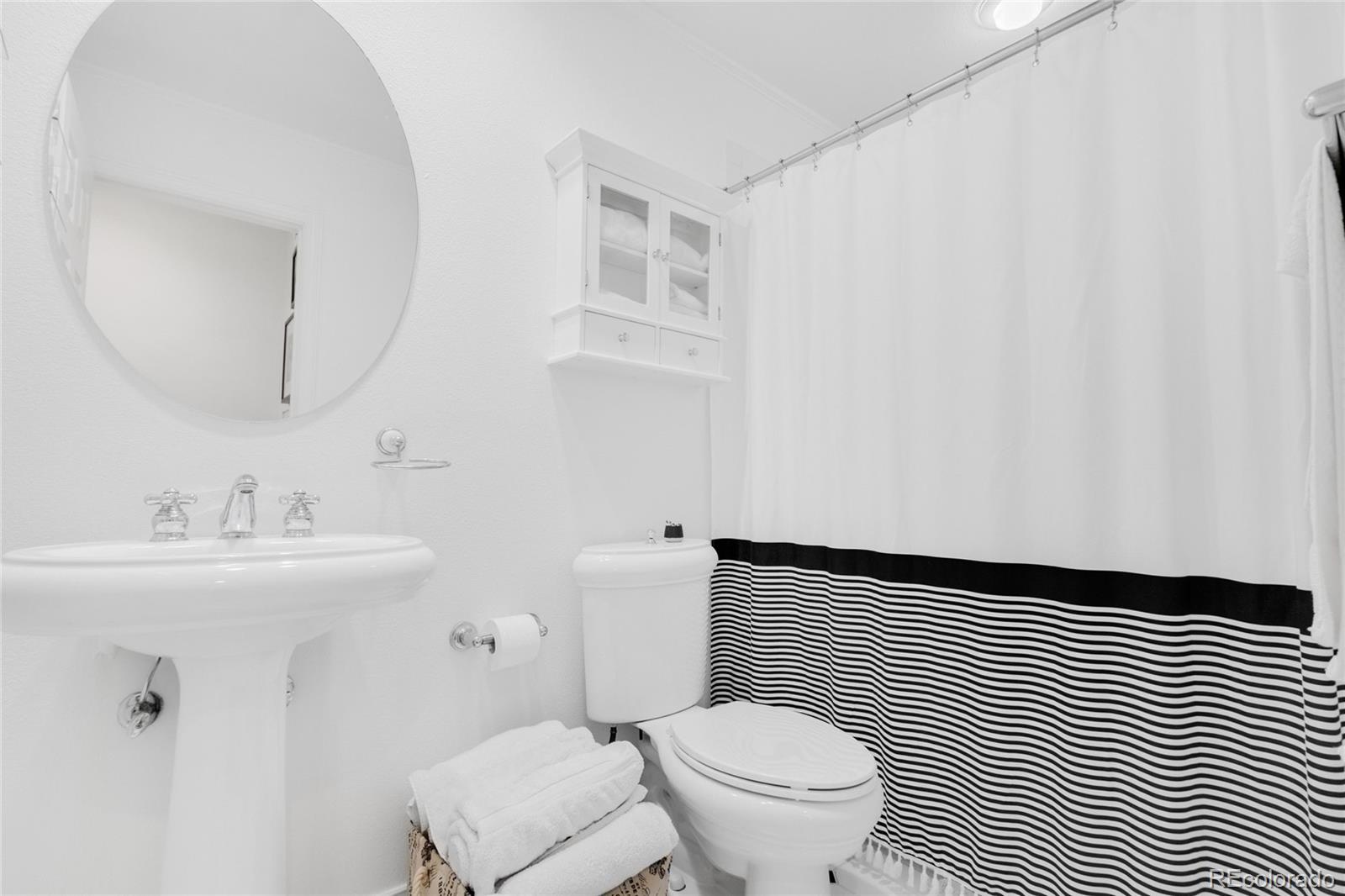 MLS Image #17 for 3725 e ellsworth avenue d,denver, Colorado
