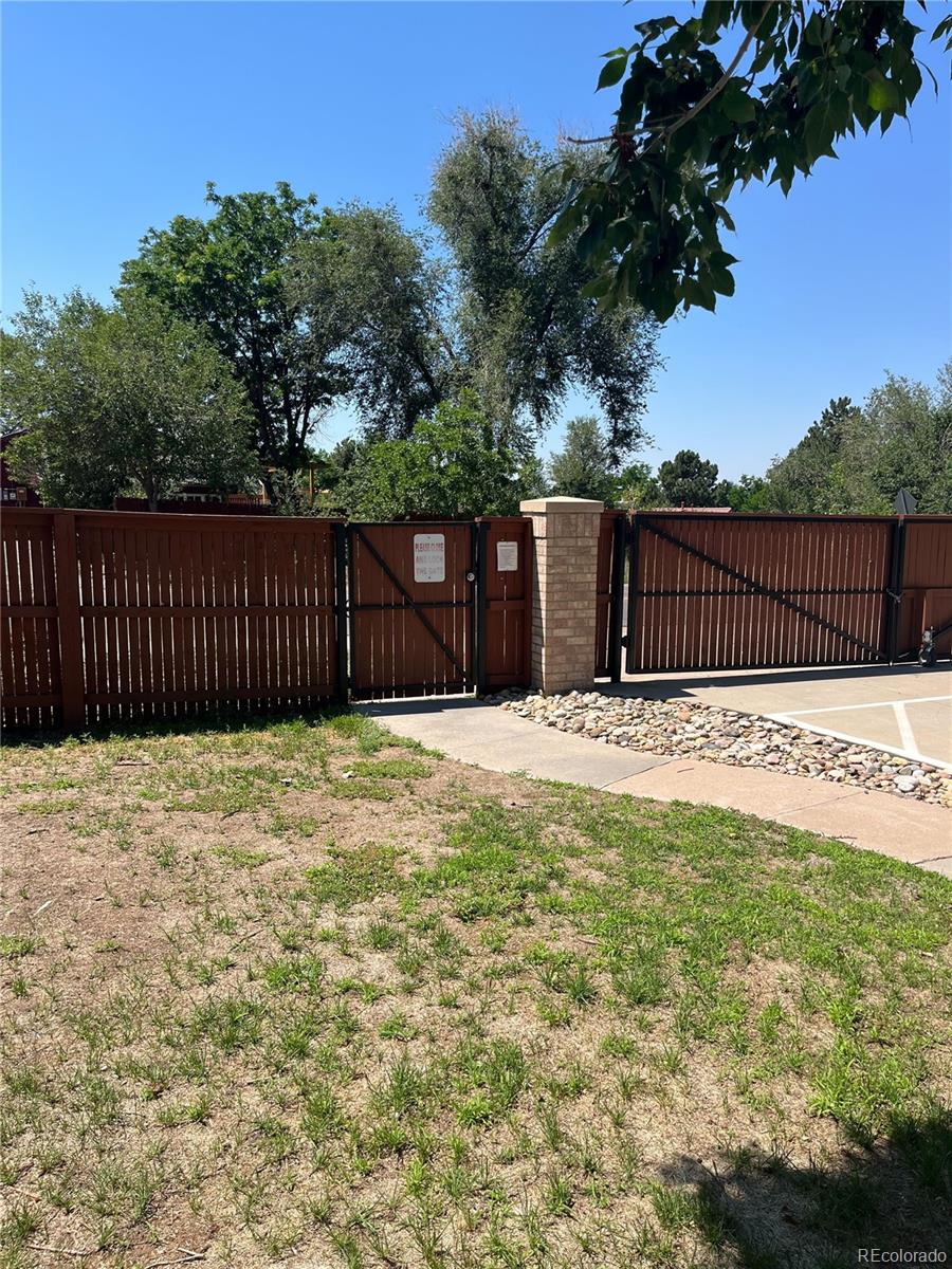 MLS Image #37 for 1429 s ulster street ,denver, Colorado