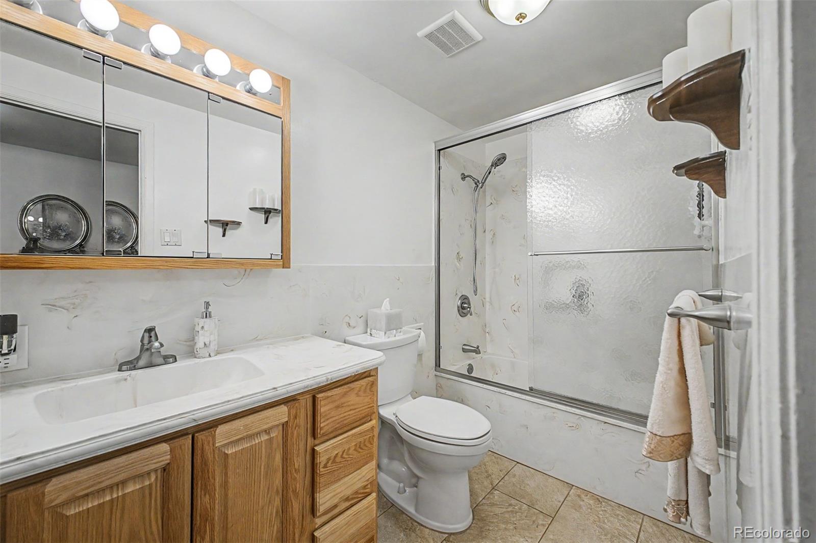 MLS Image #21 for 562  melody drive,northglenn, Colorado