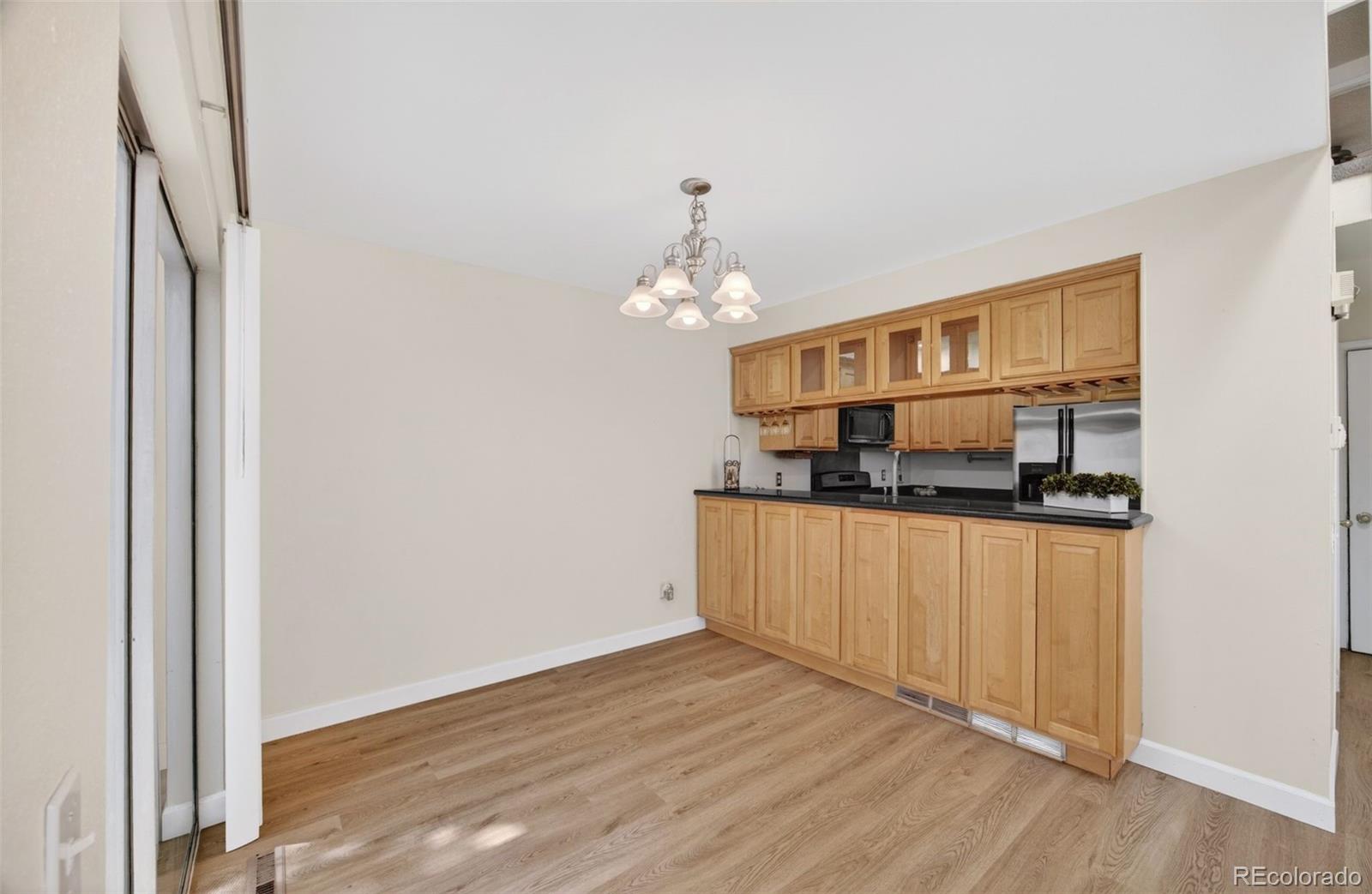MLS Image #11 for 1990 s helena street e,aurora, Colorado