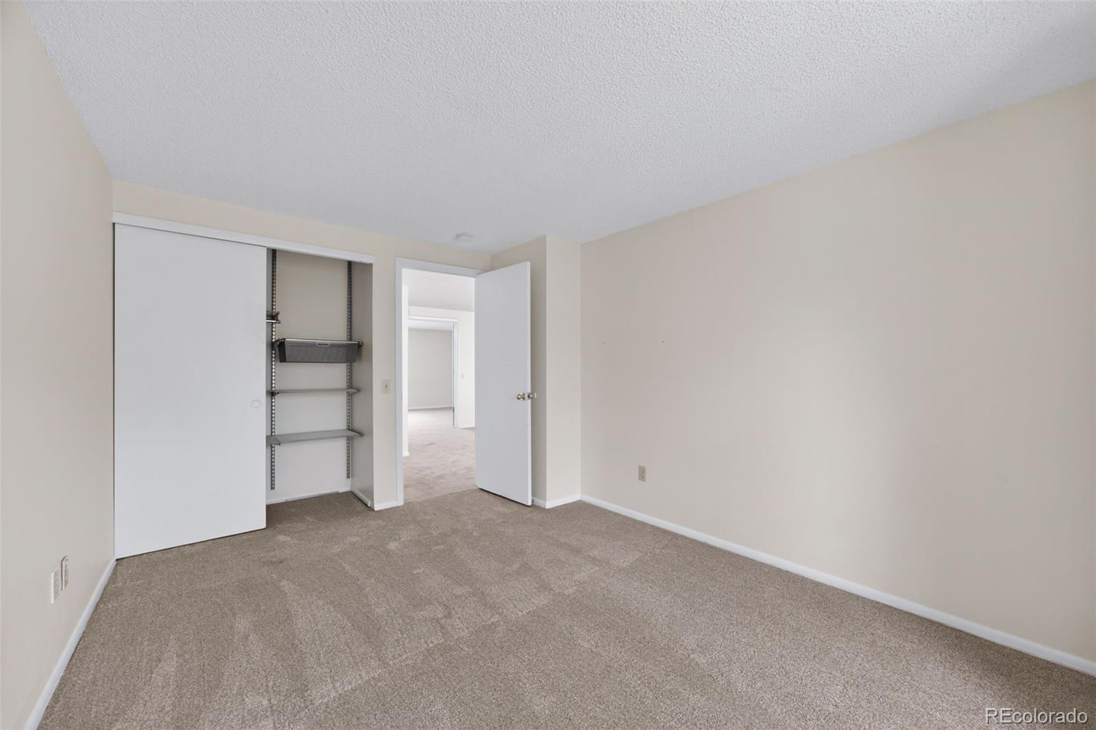 MLS Image #26 for 1990 s helena street e,aurora, Colorado