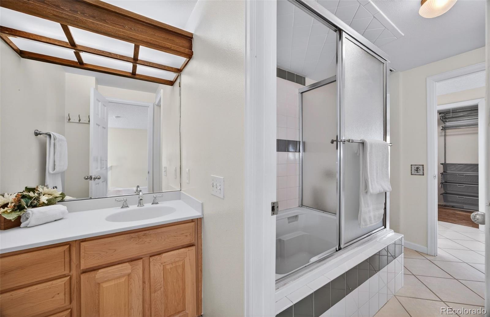 MLS Image #28 for 1990 s helena street e,aurora, Colorado