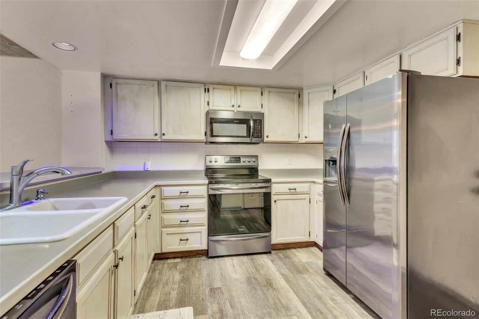 MLS Image #3 for 3711 s espana way ,aurora, Colorado