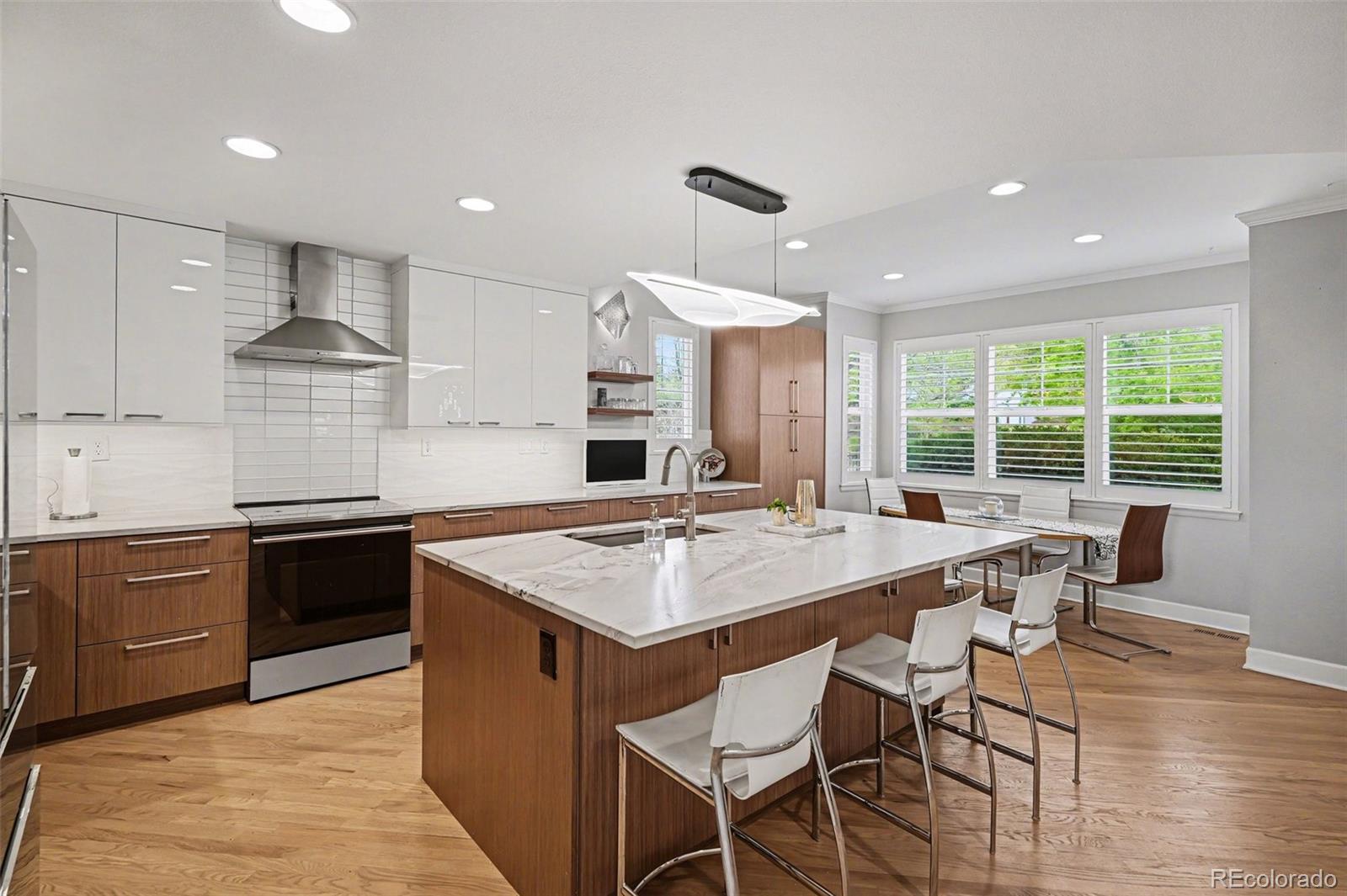 MLS Image #10 for 26  lindenwood drive,littleton, Colorado
