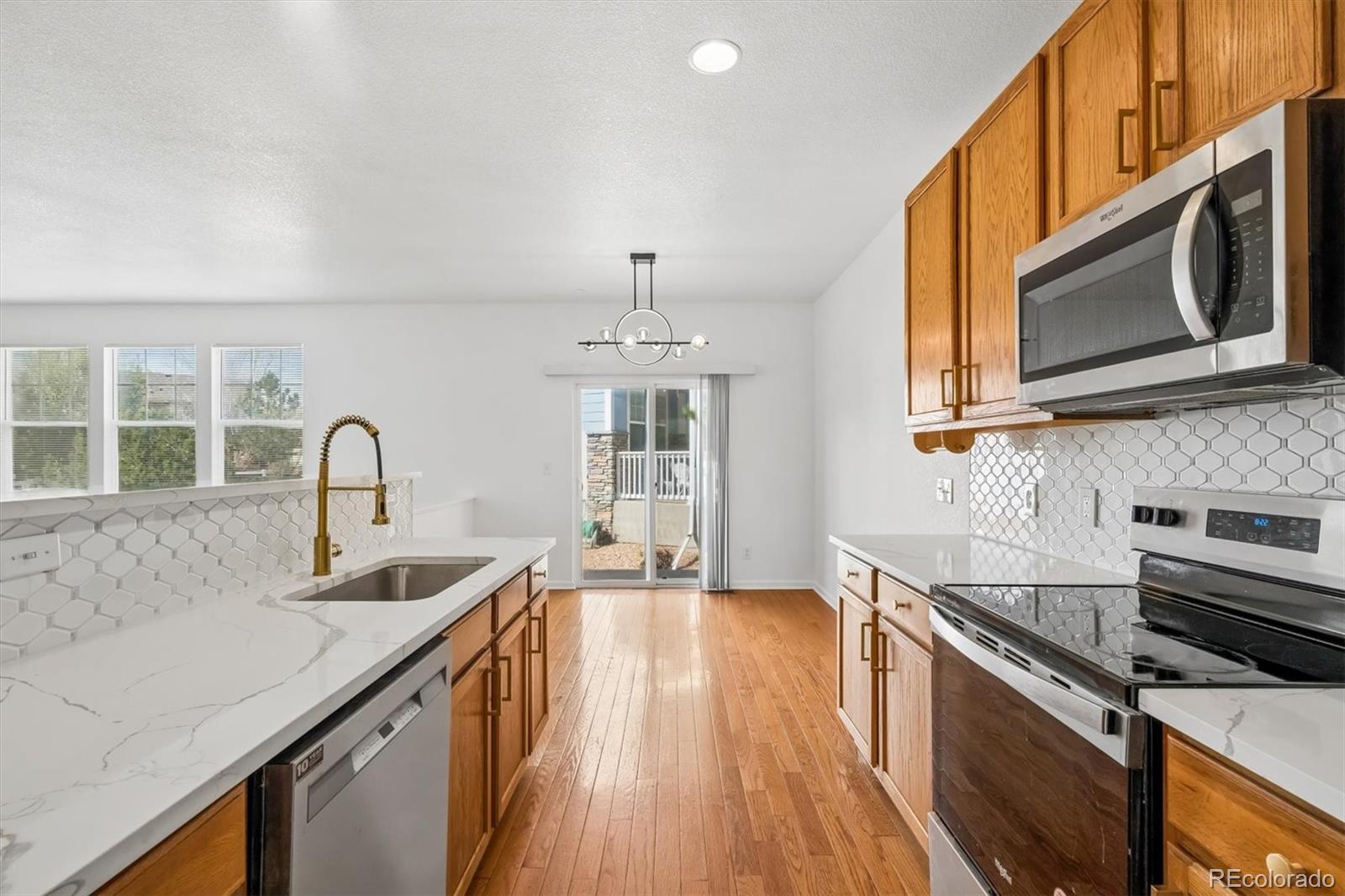 MLS Image #5 for 23552 e alabama drive,aurora, Colorado