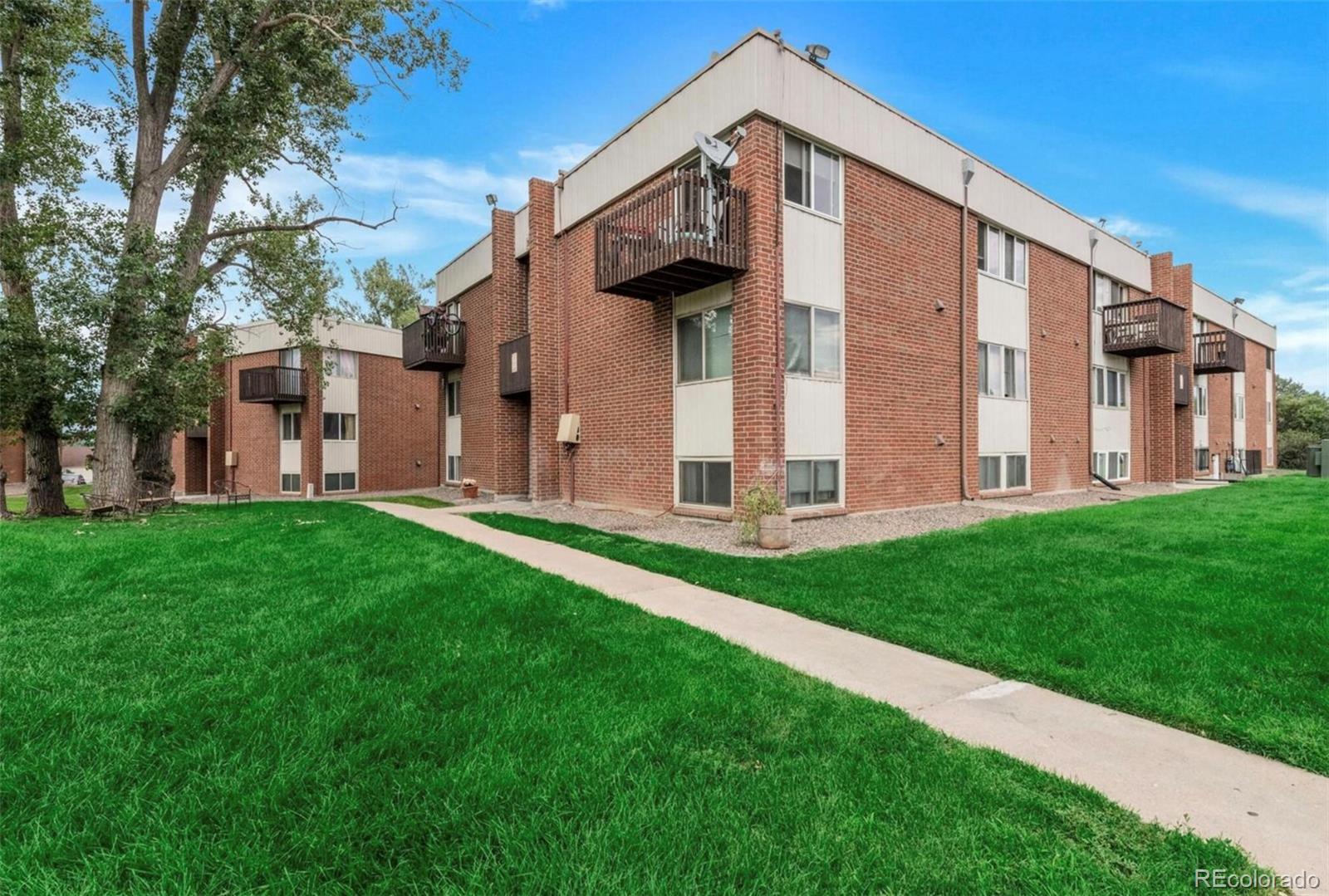 MLS Image #5 for 3613 s sheridan boulevard,denver, Colorado