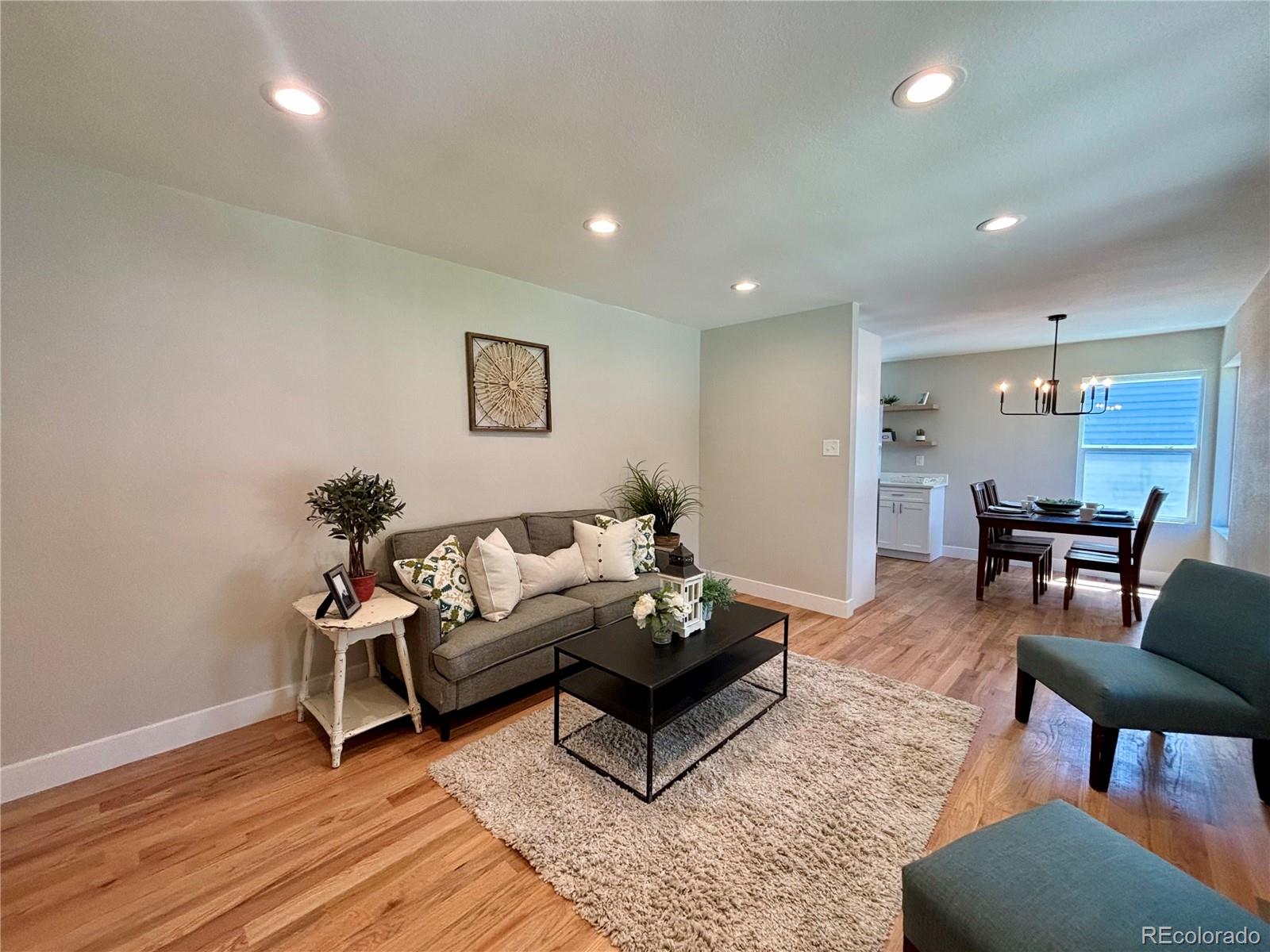 MLS Image #1 for 2582 s high street,denver, Colorado