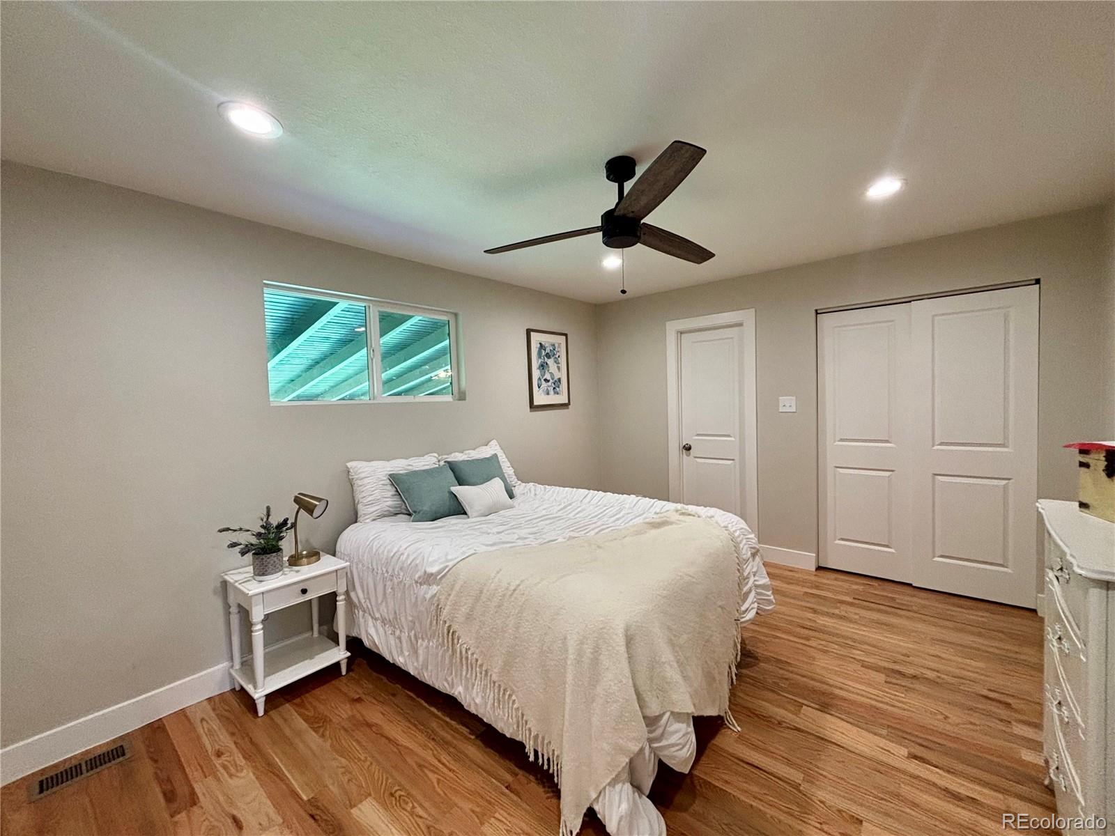 MLS Image #10 for 2582 s high street,denver, Colorado