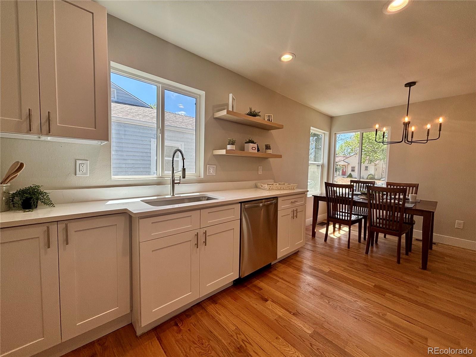 MLS Image #8 for 2582 s high street,denver, Colorado