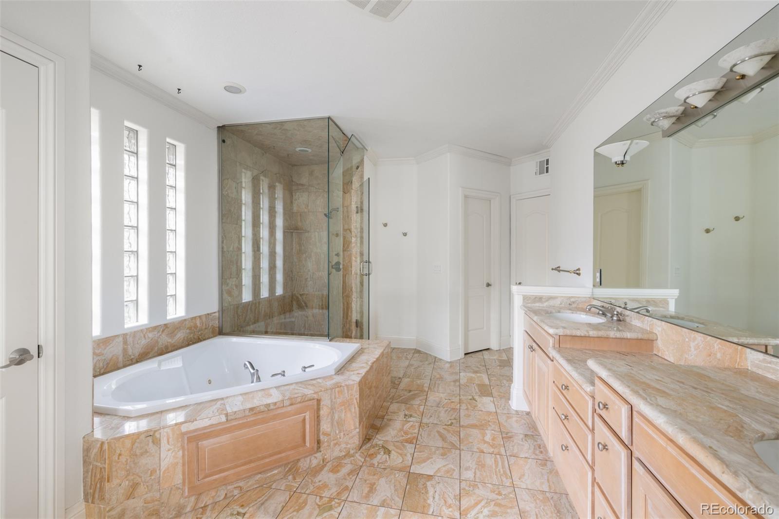 MLS Image #14 for 501  clayton street,denver, Colorado