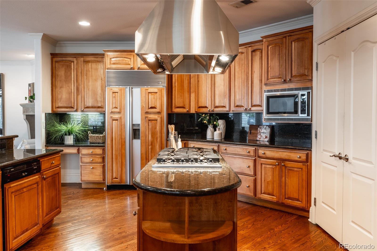 MLS Image #9 for 501  clayton street,denver, Colorado