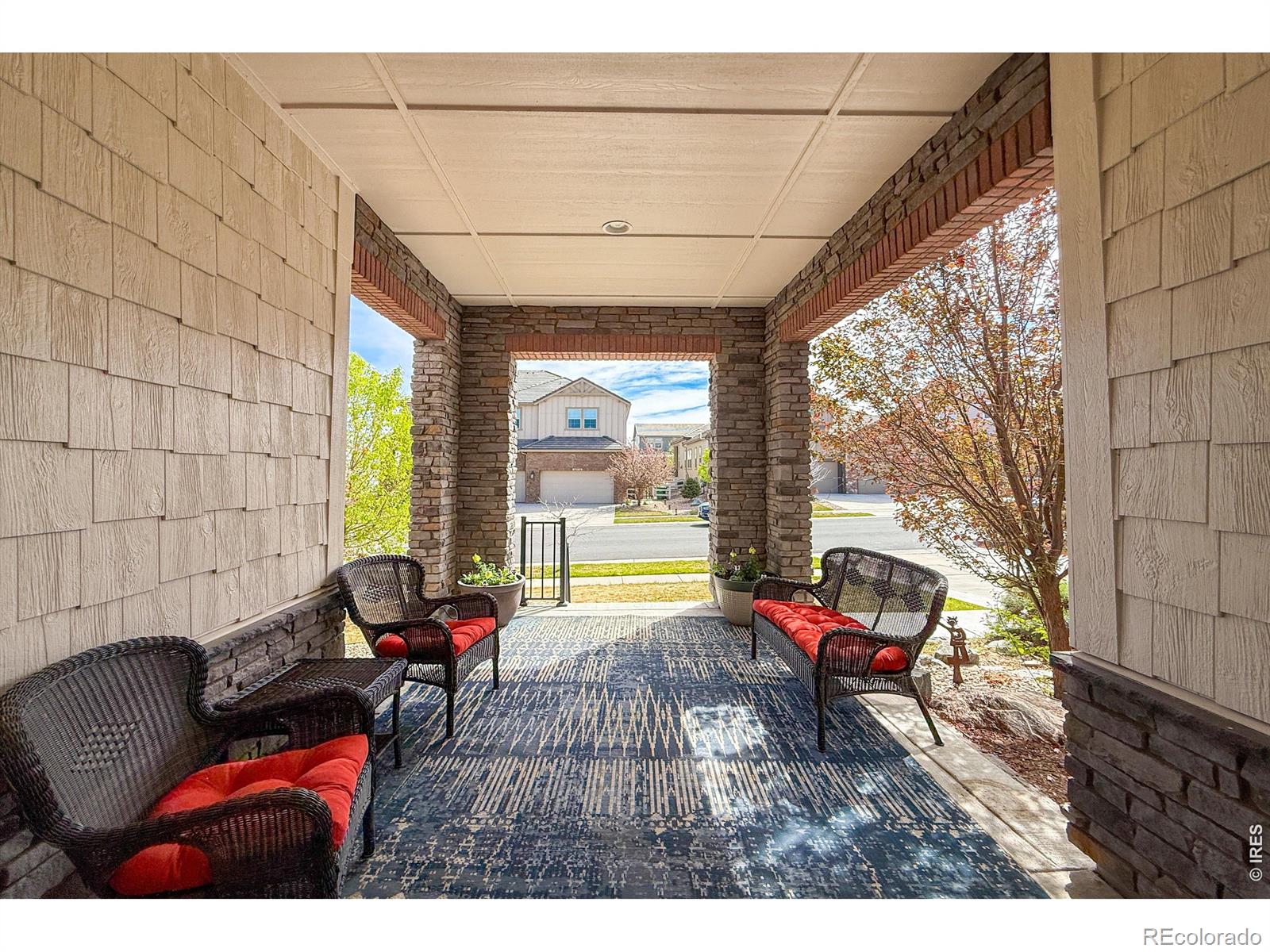MLS Image #2 for 16043  swan mountain drive,broomfield, Colorado