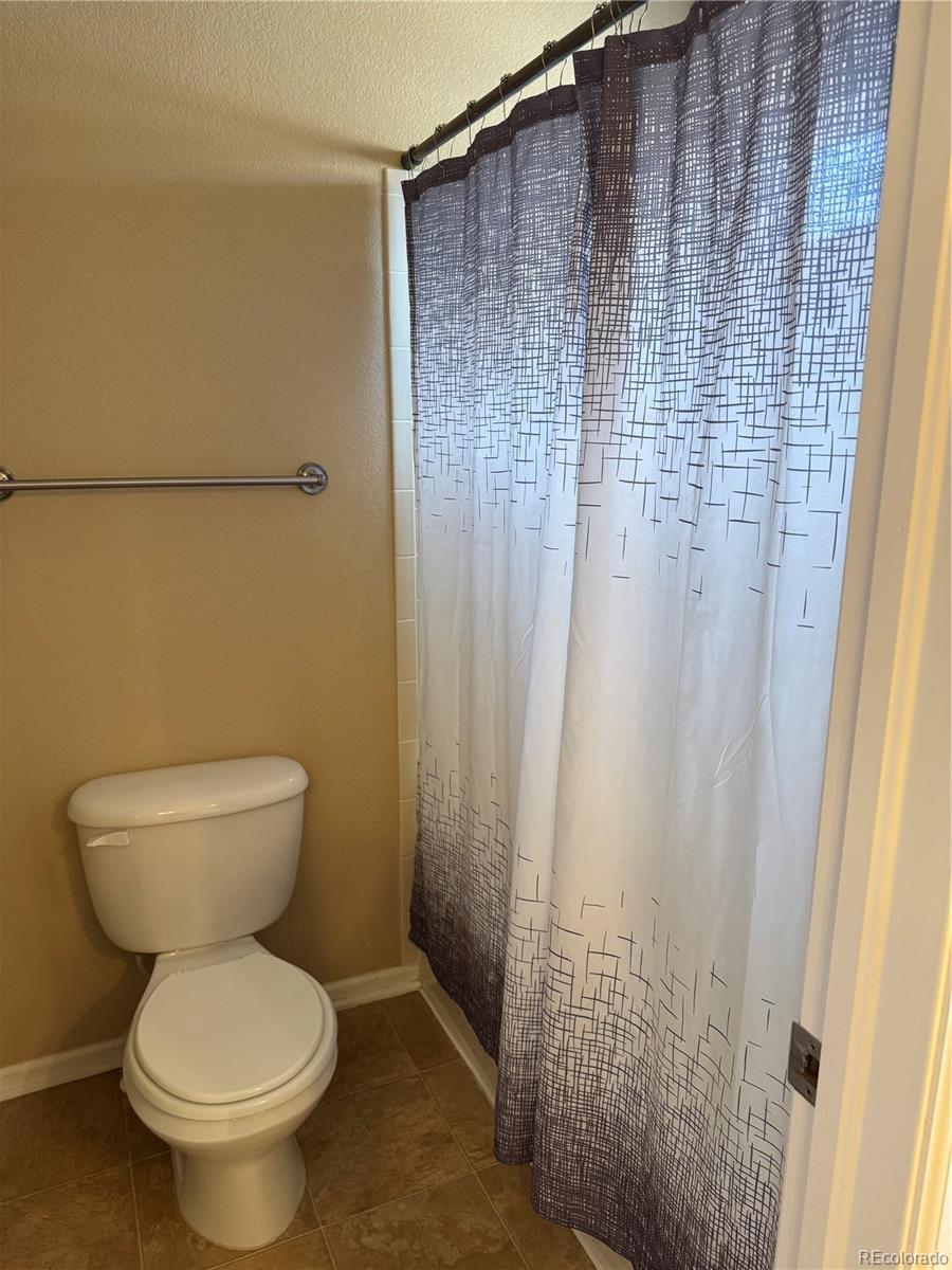 MLS Image #16 for 21235 e grand drive,aurora, Colorado