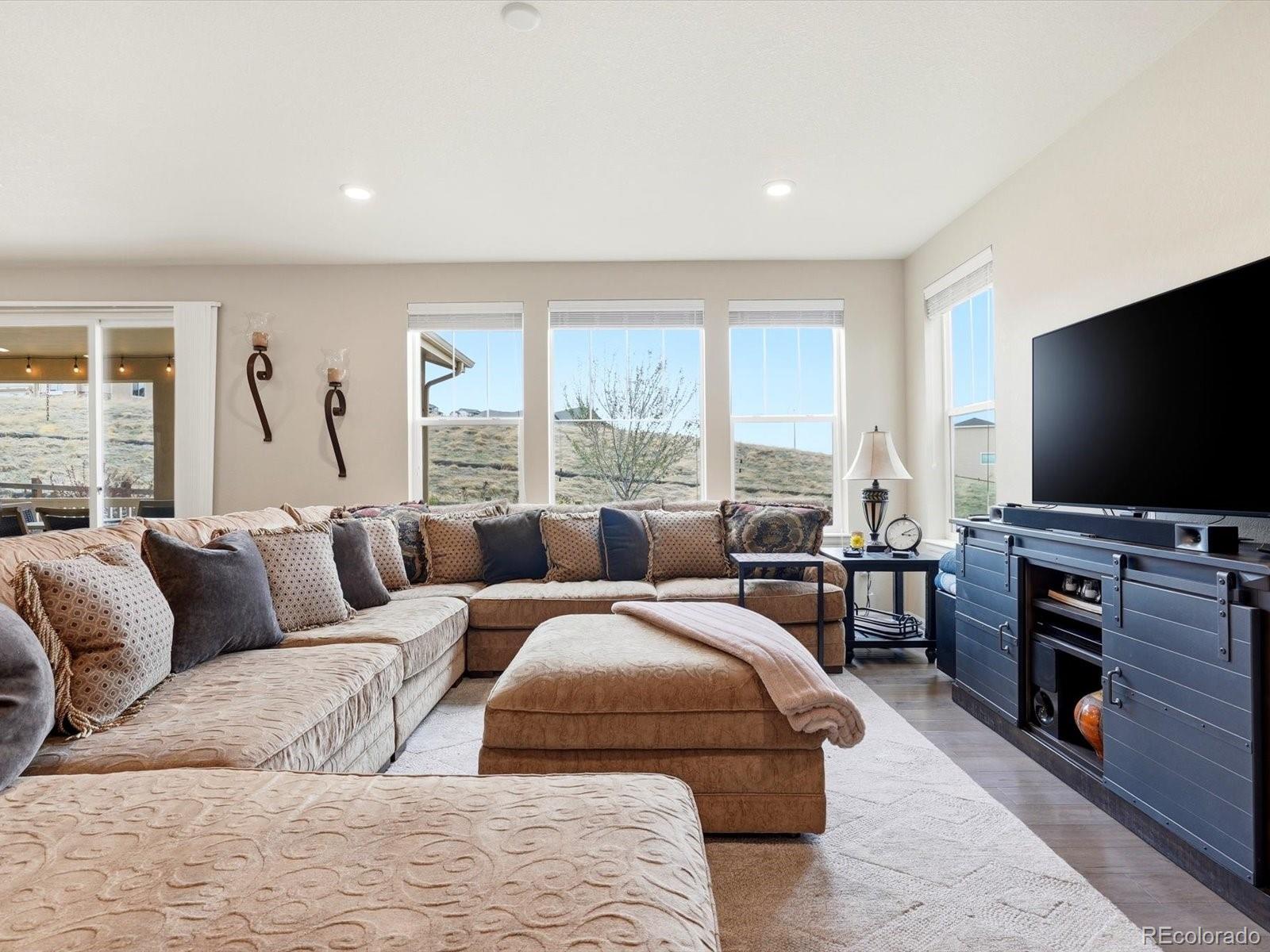 MLS Image #10 for 8508  eldora way,arvada, Colorado