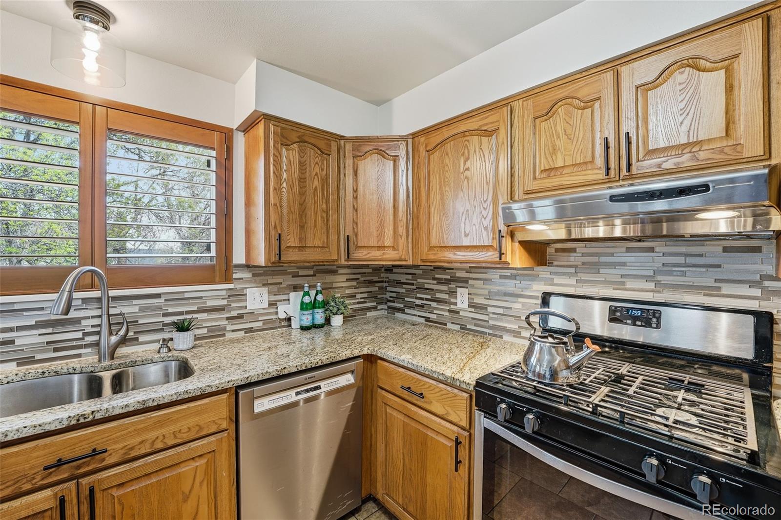 MLS Image #11 for 9027 w 75th way,arvada, Colorado