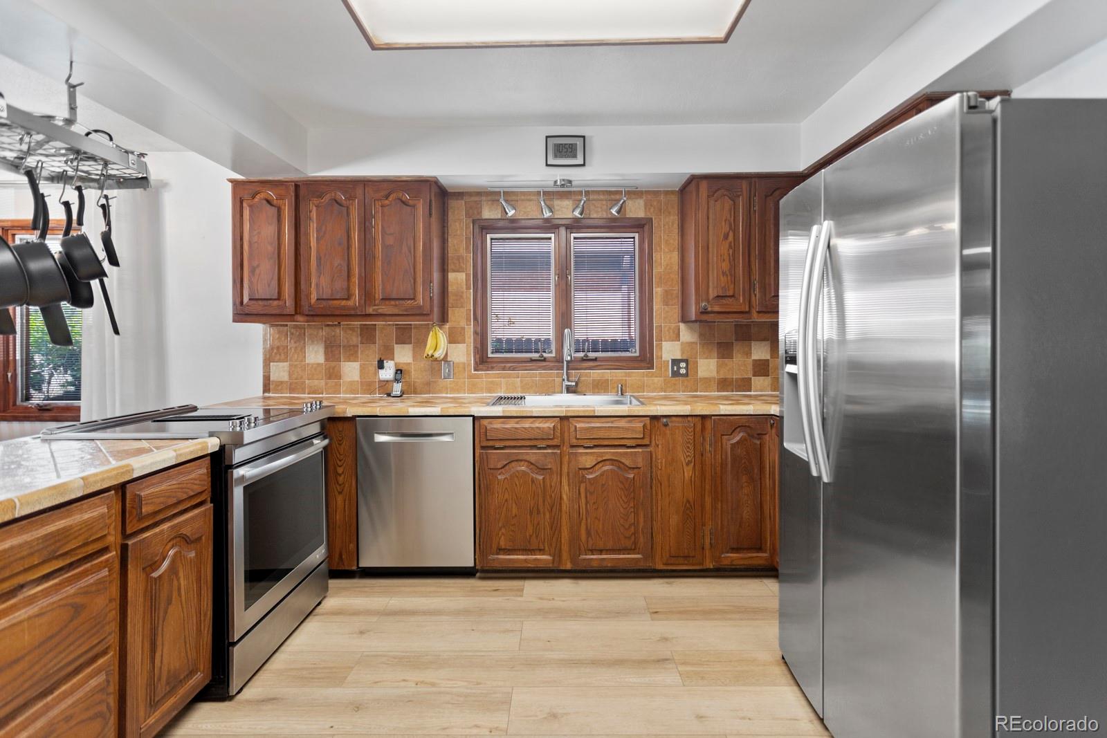 MLS Image #6 for 241 e 105th avenue,northglenn, Colorado