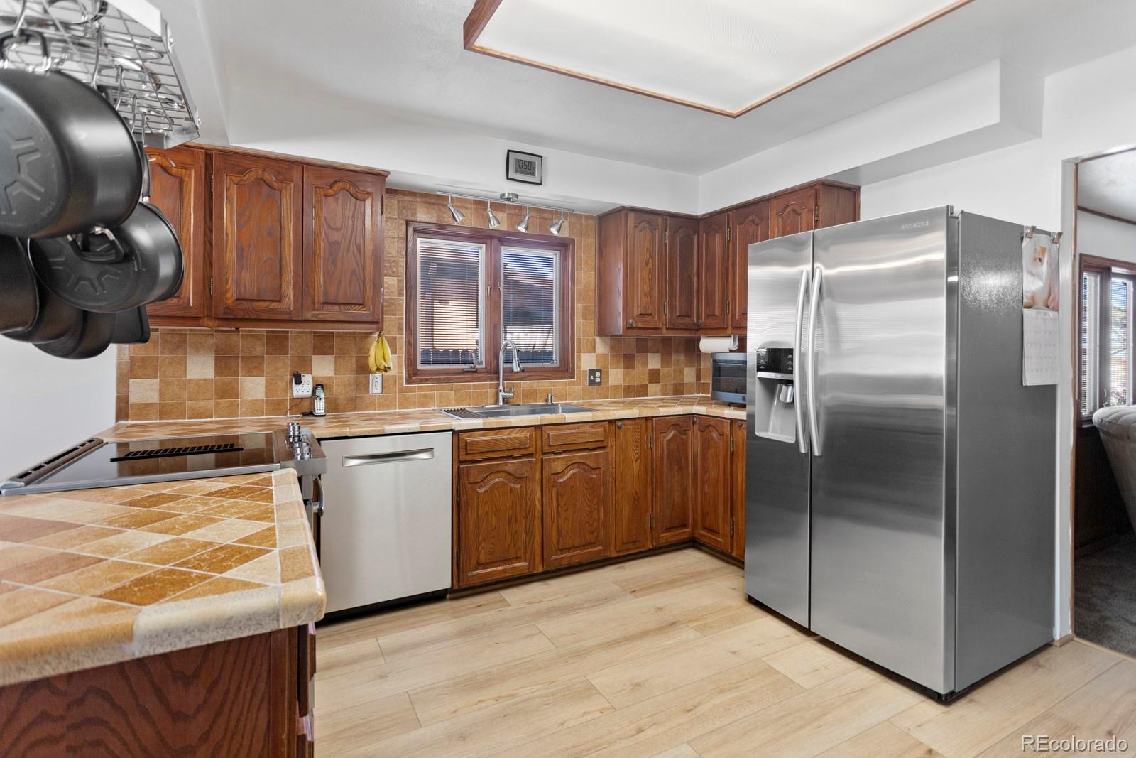 MLS Image #7 for 241 e 105th avenue,northglenn, Colorado