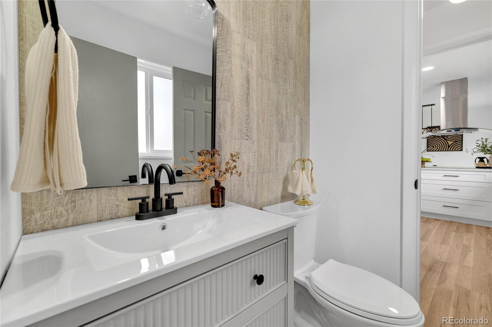 MLS Image #15 for 3320 w saratoga avenue,englewood, Colorado