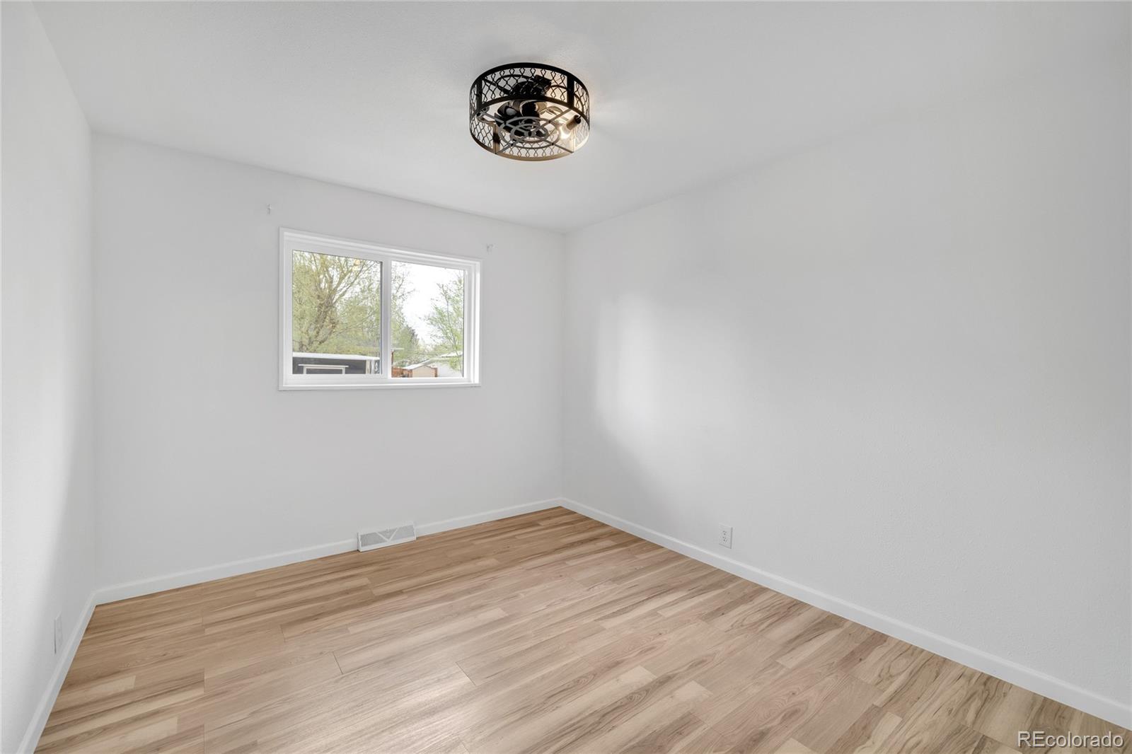 MLS Image #19 for 3320 w saratoga avenue,englewood, Colorado