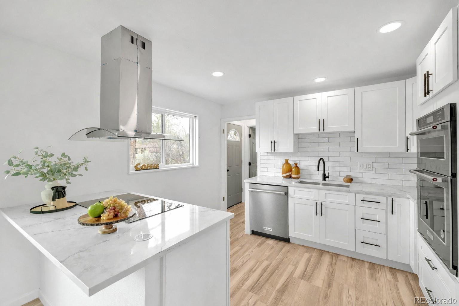 MLS Image #6 for 3320 w saratoga avenue,englewood, Colorado