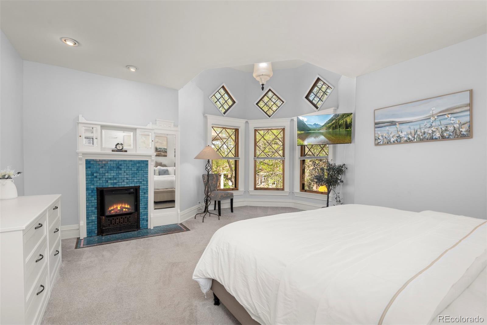 MLS Image #13 for 1351 n franklin street,denver, Colorado