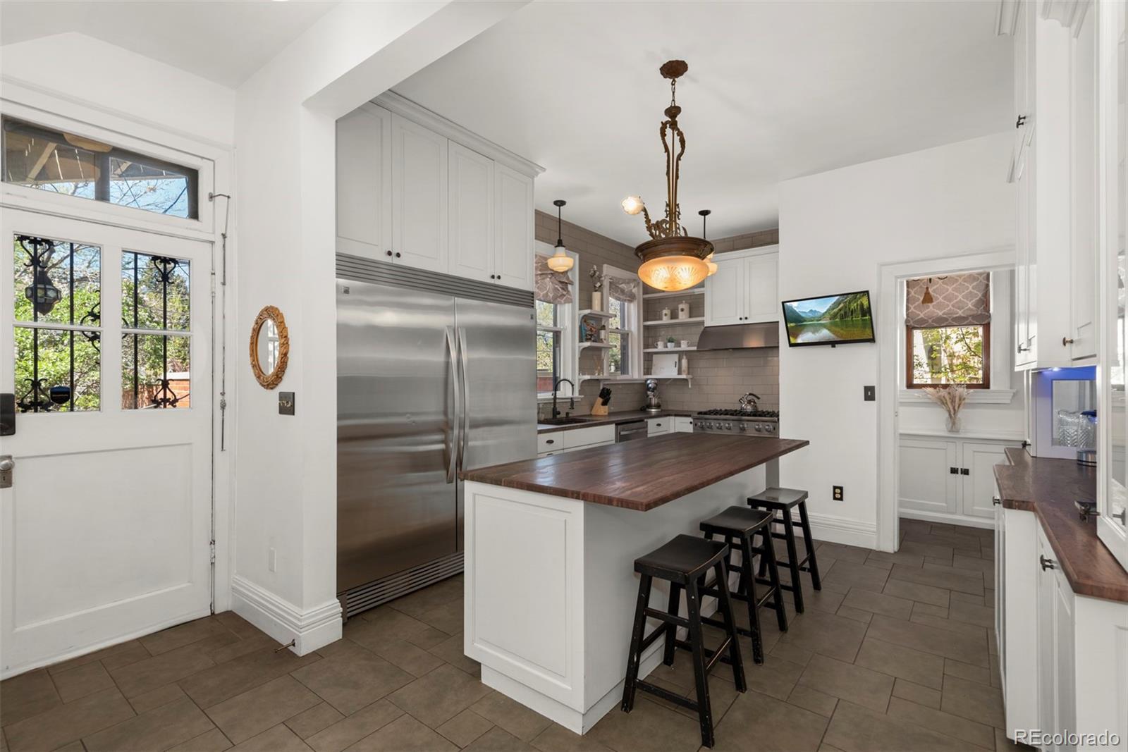 MLS Image #19 for 1351 n franklin street,denver, Colorado