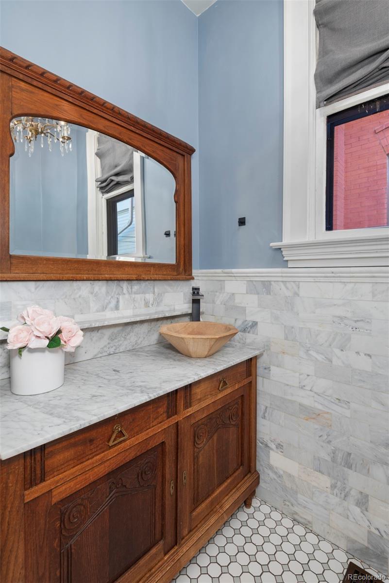 MLS Image #23 for 1351 n franklin street,denver, Colorado