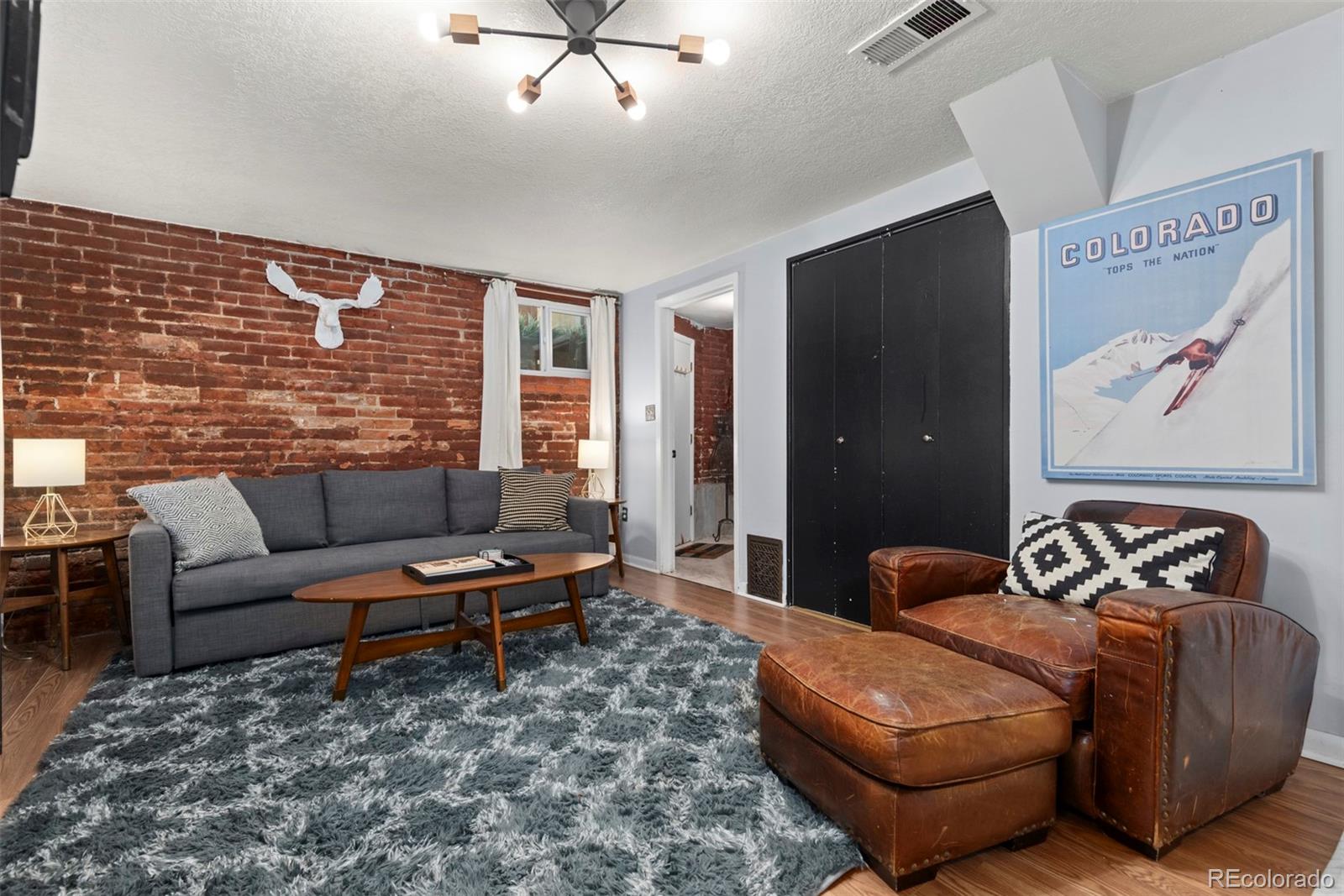 MLS Image #38 for 1351 n franklin street,denver, Colorado